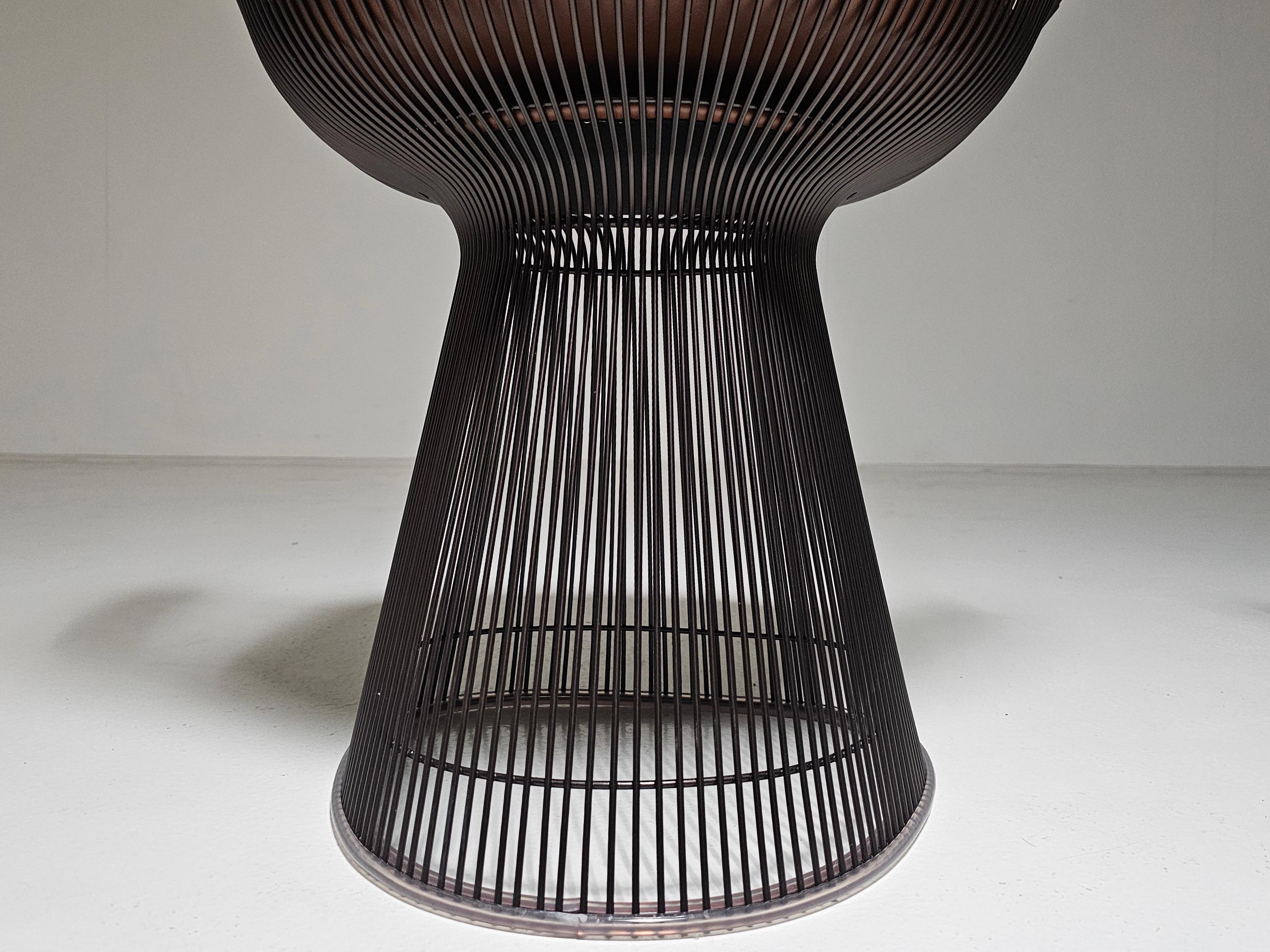 Set of 2 Warren Platner chairs in bronze and brown leather, Knoll International For Sale 3