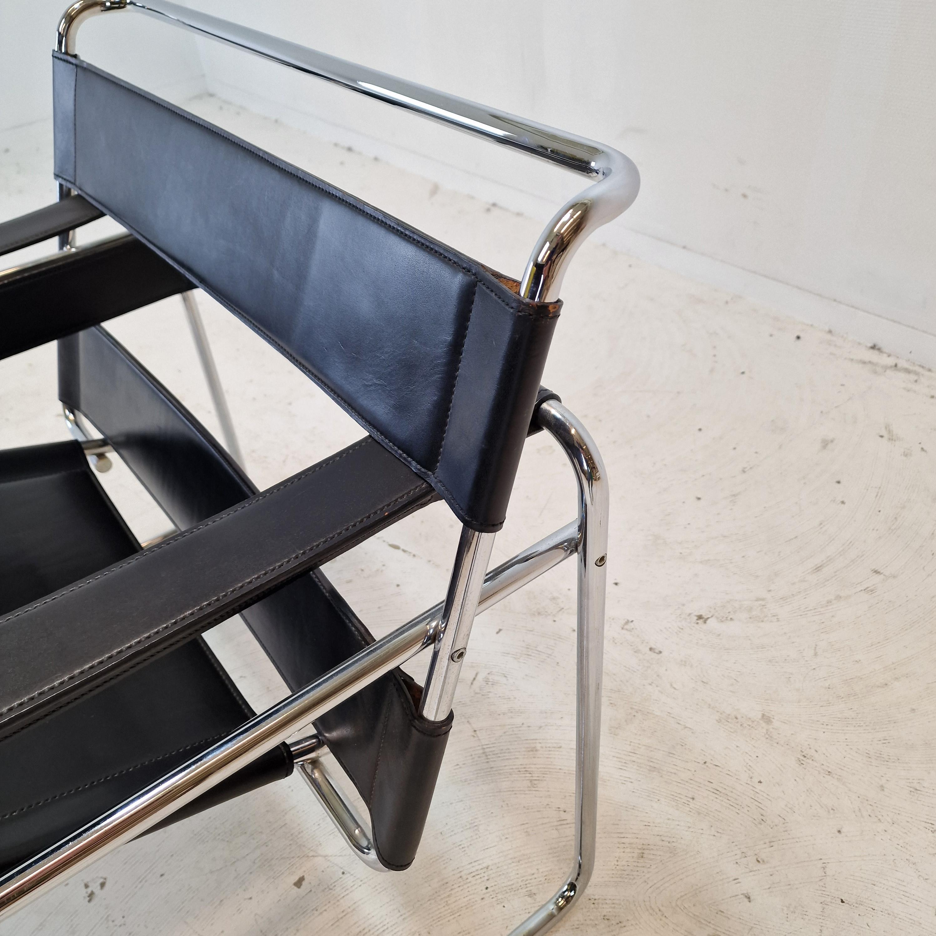 Set of 2 Wassily Chairs by Marcel Breuer For Sale 6