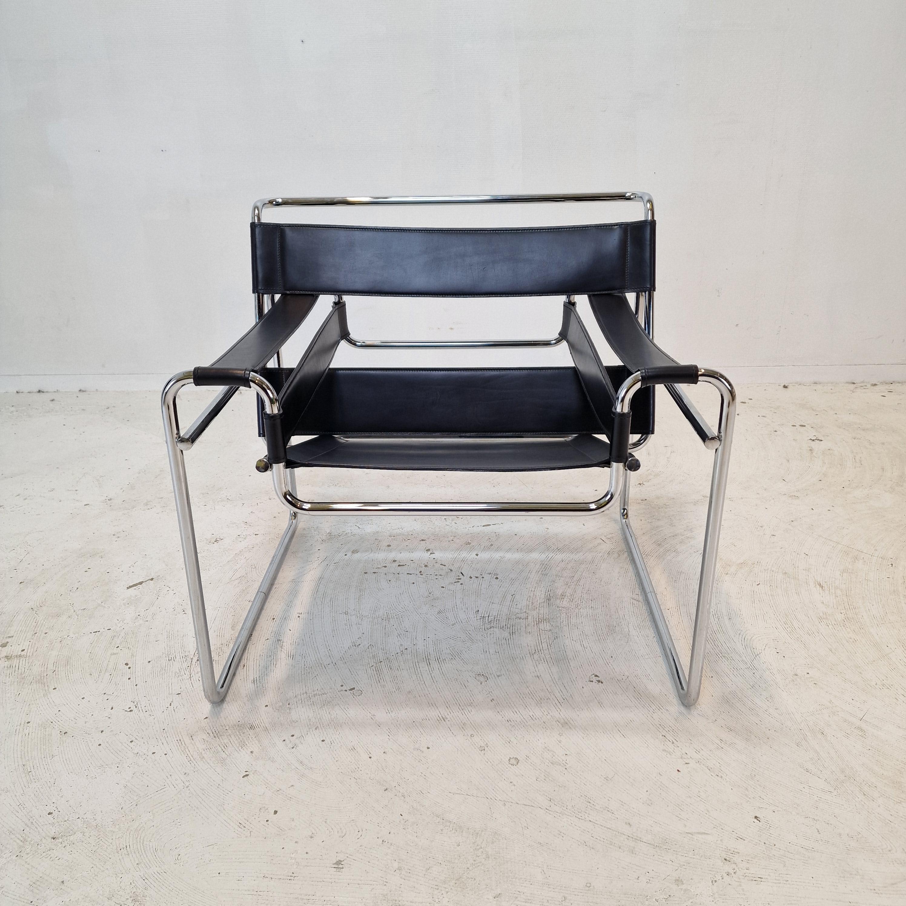 Set of 2 Wassily Chairs by Marcel Breuer For Sale 7
