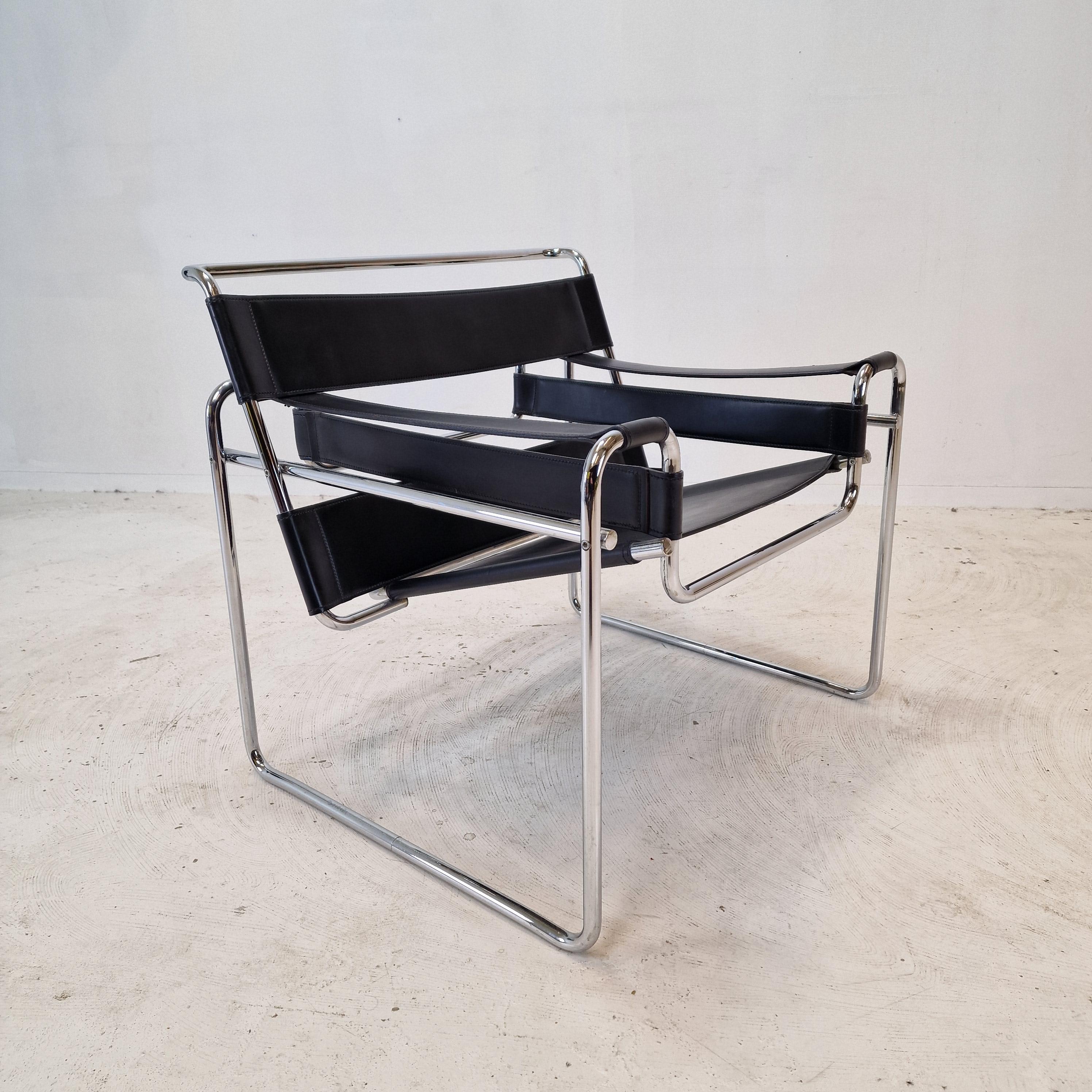 Set of 2 Wassily Chairs by Marcel Breuer For Sale 9