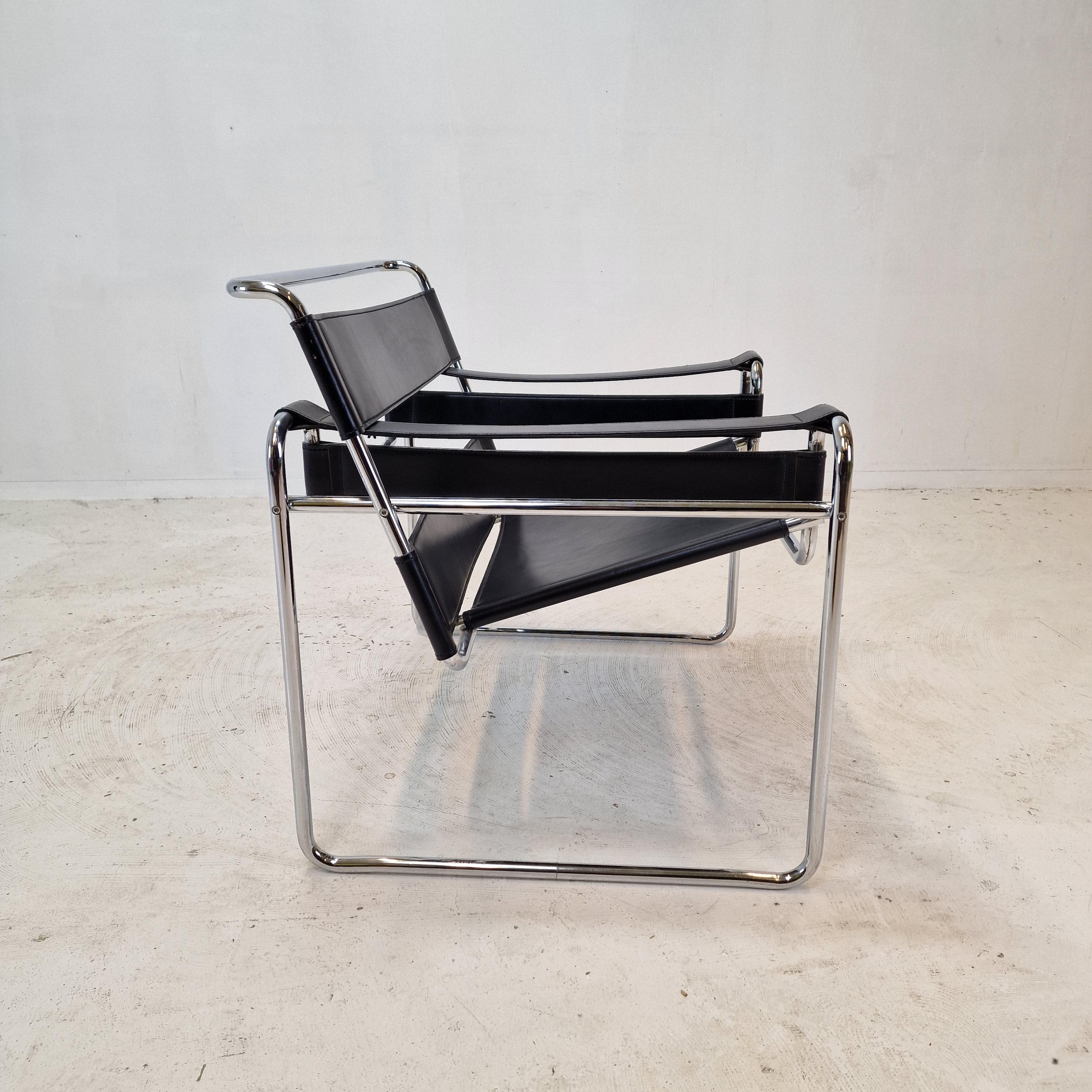 Set of 2 Wassily Chairs by Marcel Breuer For Sale 11