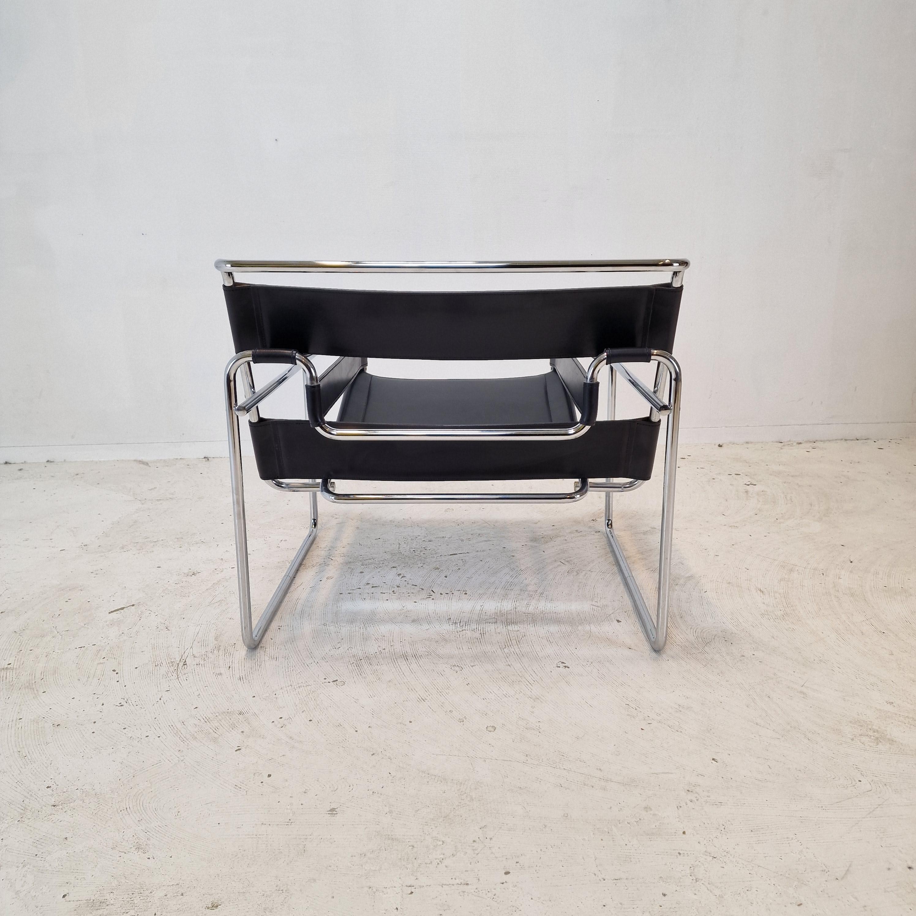 Set of 2 Wassily Chairs by Marcel Breuer For Sale 2