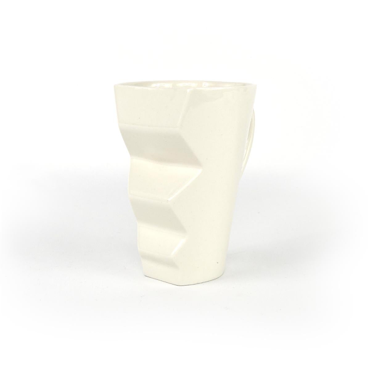 Ensemble de 2 tasses « Kissing » en céramique blanche conçues et fabriquées par le Studio Zwartjes en vente 6