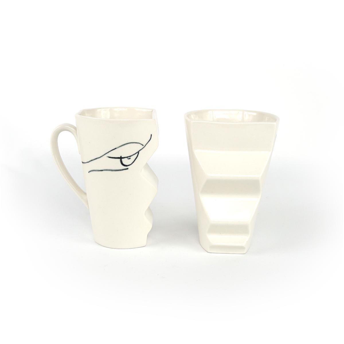 XXIe siècle et contemporain Ensemble de 2 tasses « Kissing » en céramique blanche conçues et fabriquées par le Studio Zwartjes en vente