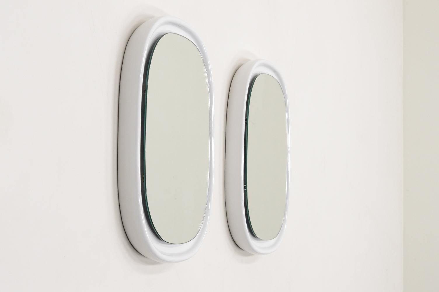 Mid-Century Modern Set of 2 white ceramic mirrors by Sphinx Holland, 1970s Netherlands.  For Sale