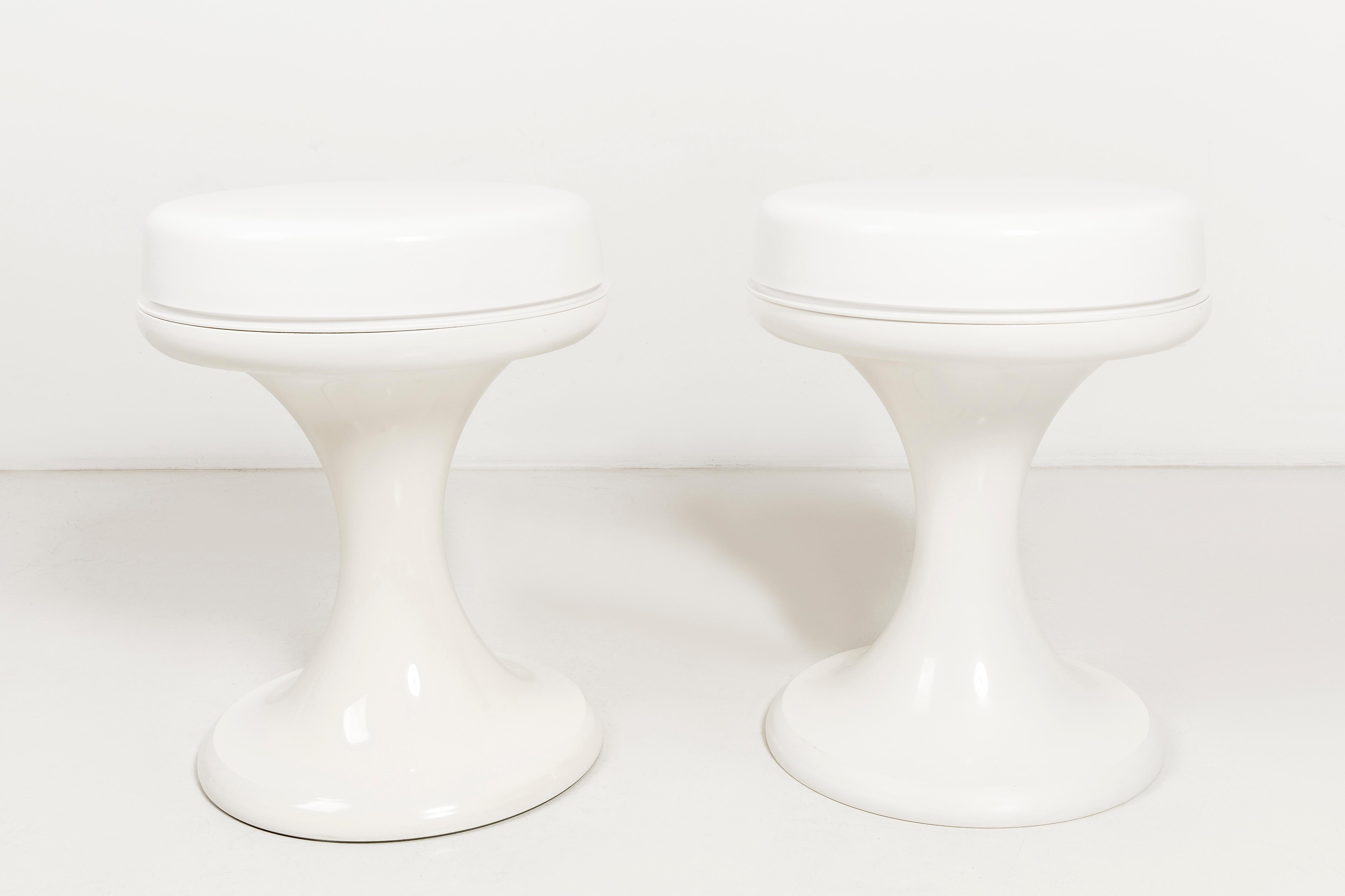Set of 2 White EMSA Stool, Germany, 1960s In Good Condition For Sale In 05-080 Hornowek, PL