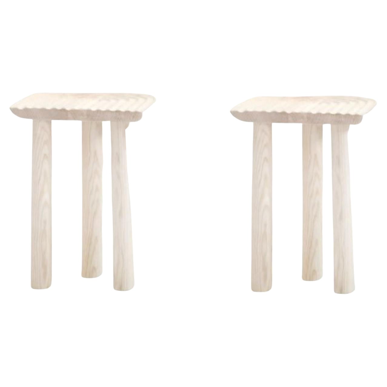 Ensemble de 2 tabourets blancs à imprimé doigts de Victor Hahner