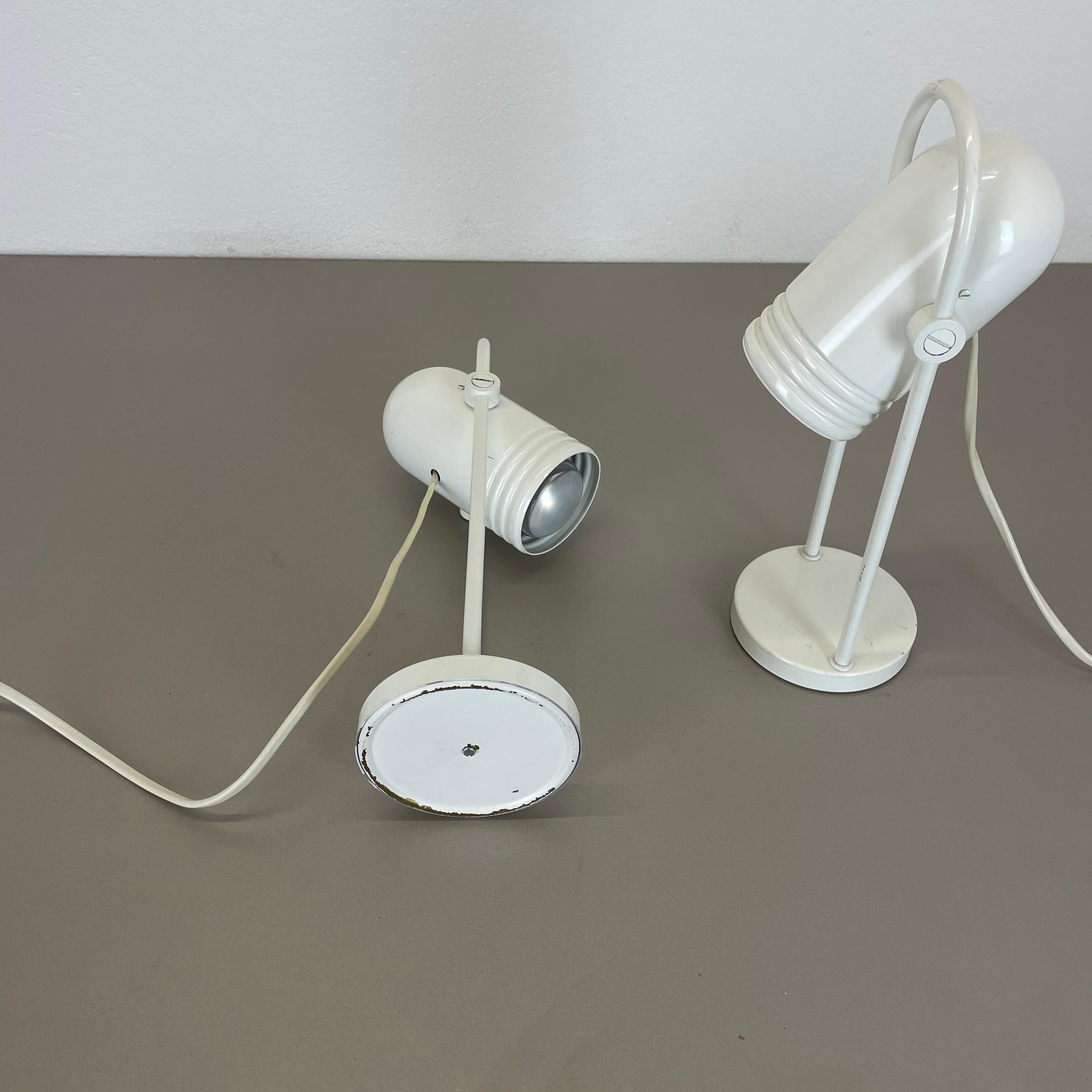 Ensemble de 2 lampes de table en métal blanc par Rolf Krüger pour Heinz Neuhaus Leuchten 1970 en vente 12