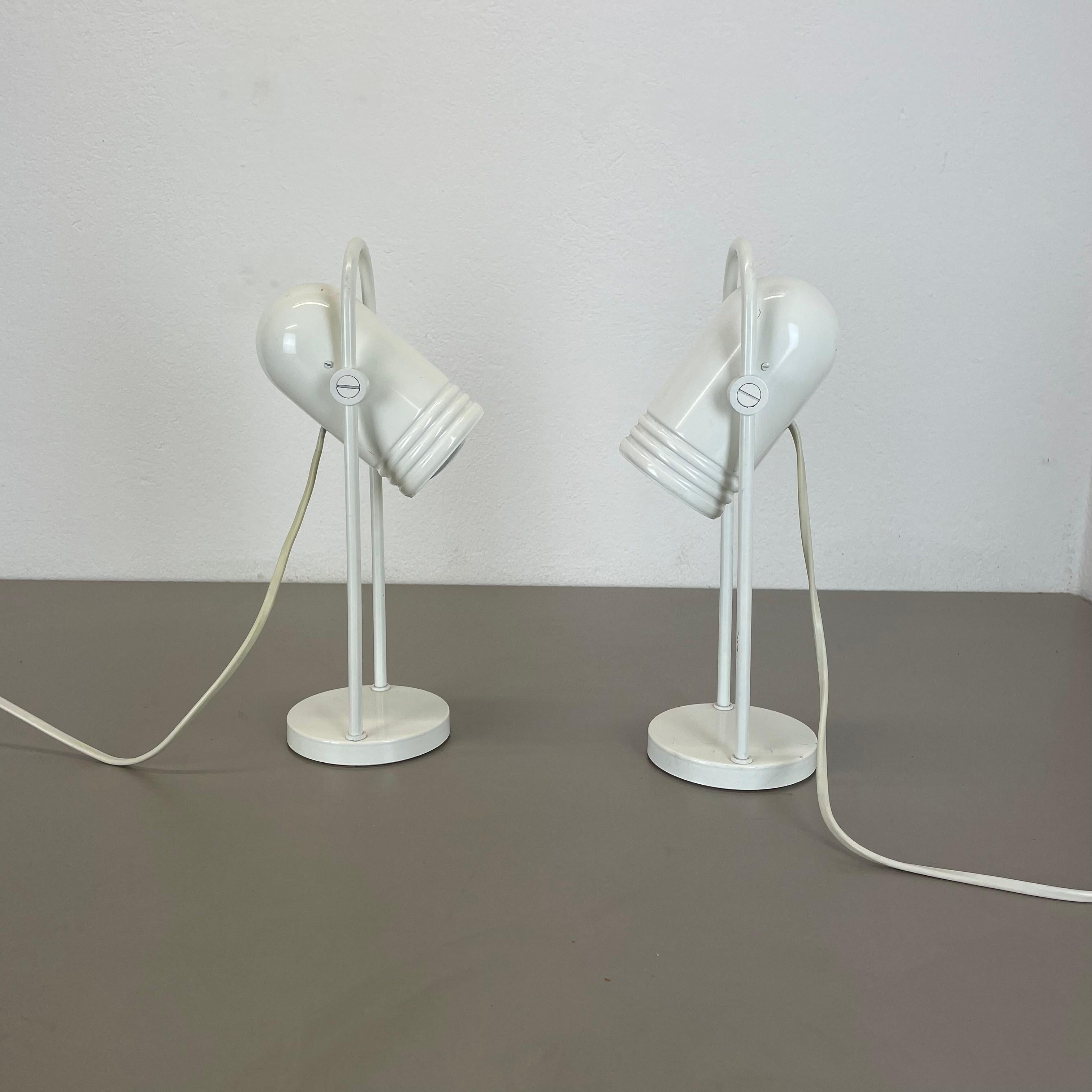 Mid-Century Modern Set of 2 White Metal Table Lights by Rolf Krüger for Heinz Neuhaus Leuchten 1970 For Sale
