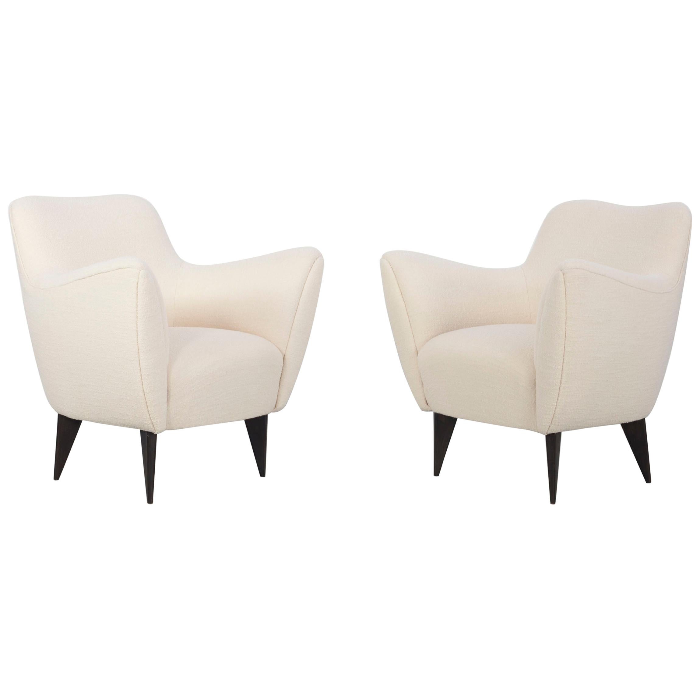 Set of 2 White "Perla" Armchairs, Design by Giuglia Veronesi, ISA Bergamo