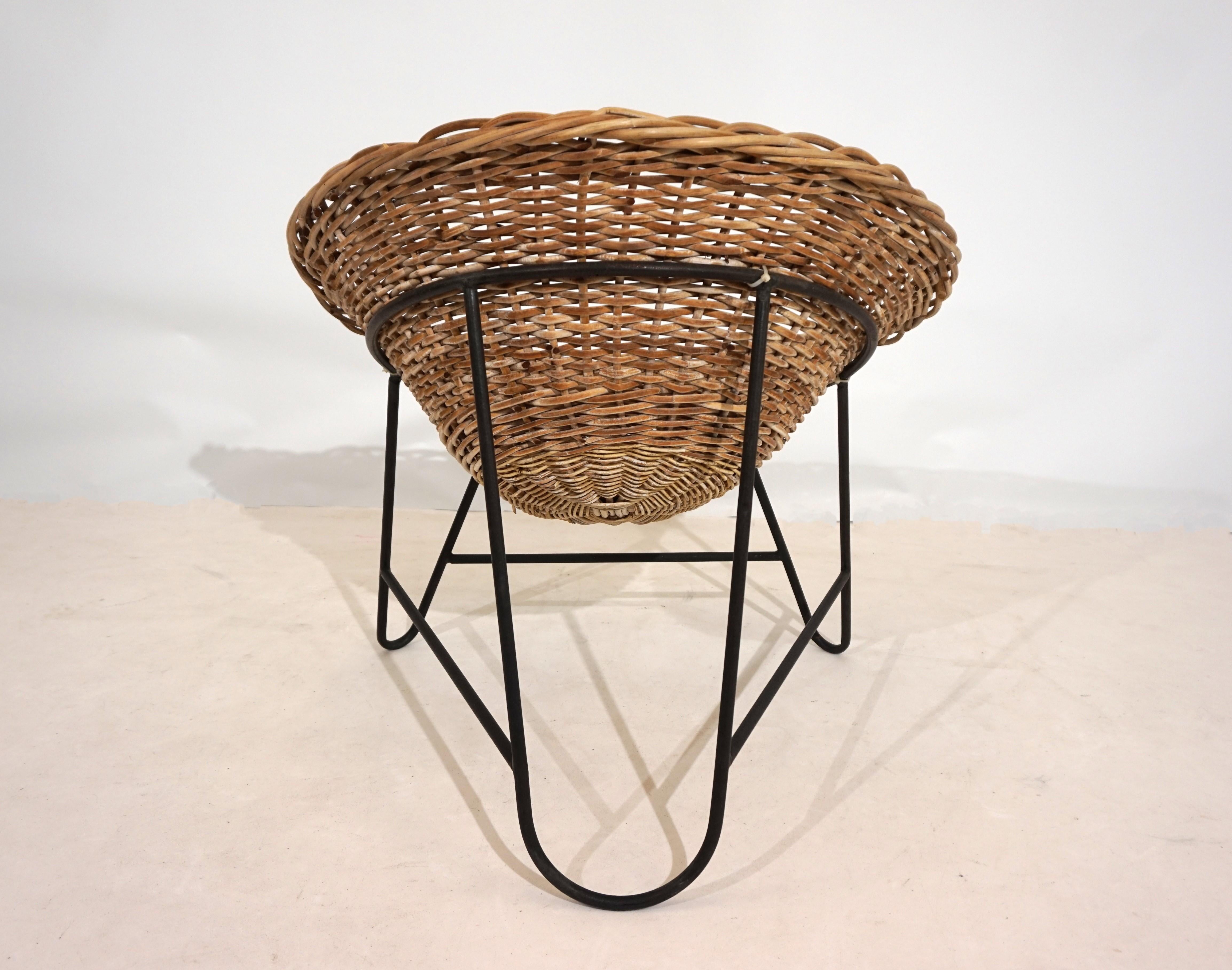 Set of 2 wicker pod chairs from the 60s For Sale 3