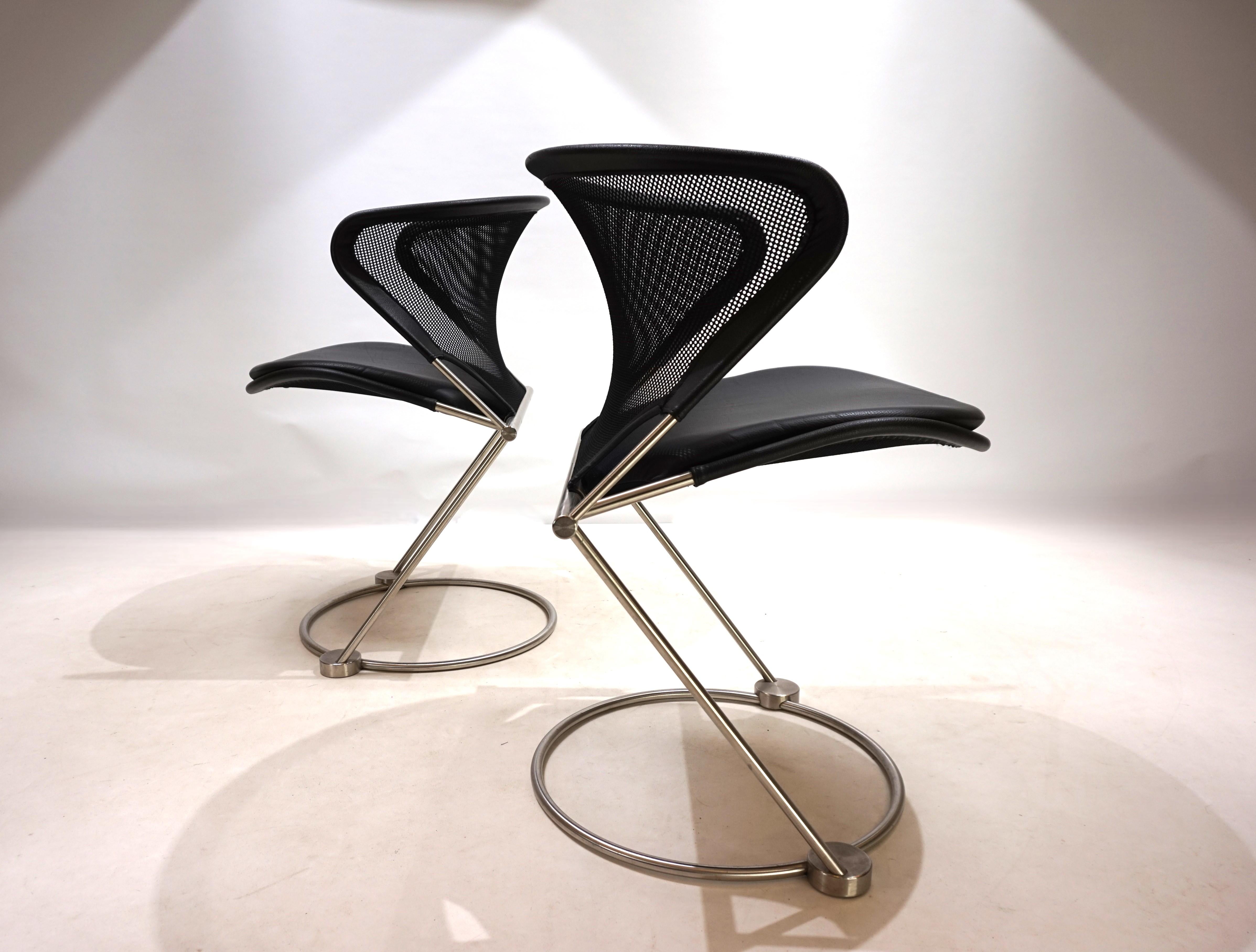 Acier inoxydable Ensemble de 2 chaises de conférence / de salle à manger Wilkhahn Nuvola par Herbert Ohl, 1980 en vente