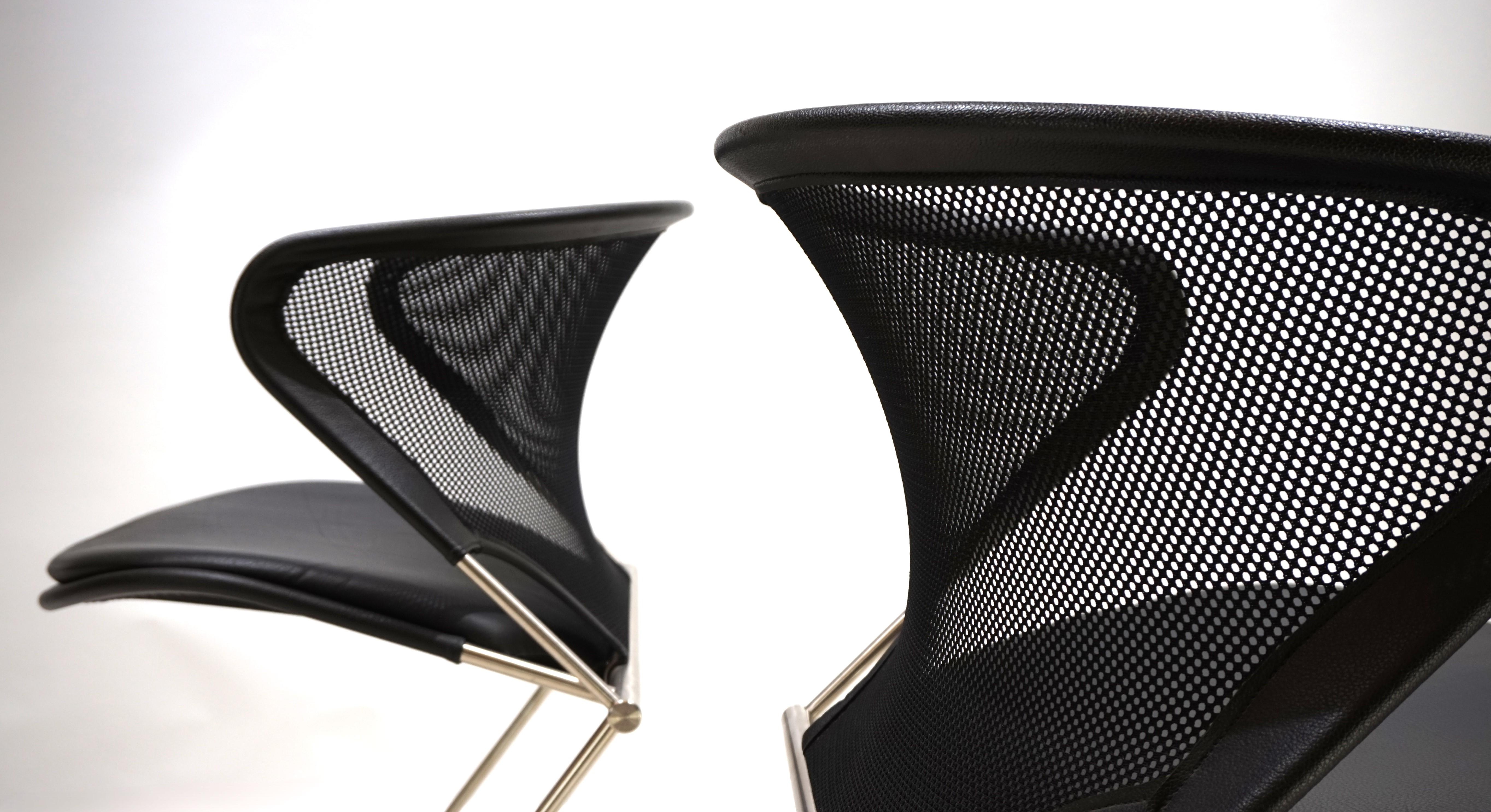 Ensemble de 2 chaises de conférence / de salle à manger Wilkhahn Nuvola par Herbert Ohl, 1980 en vente 1