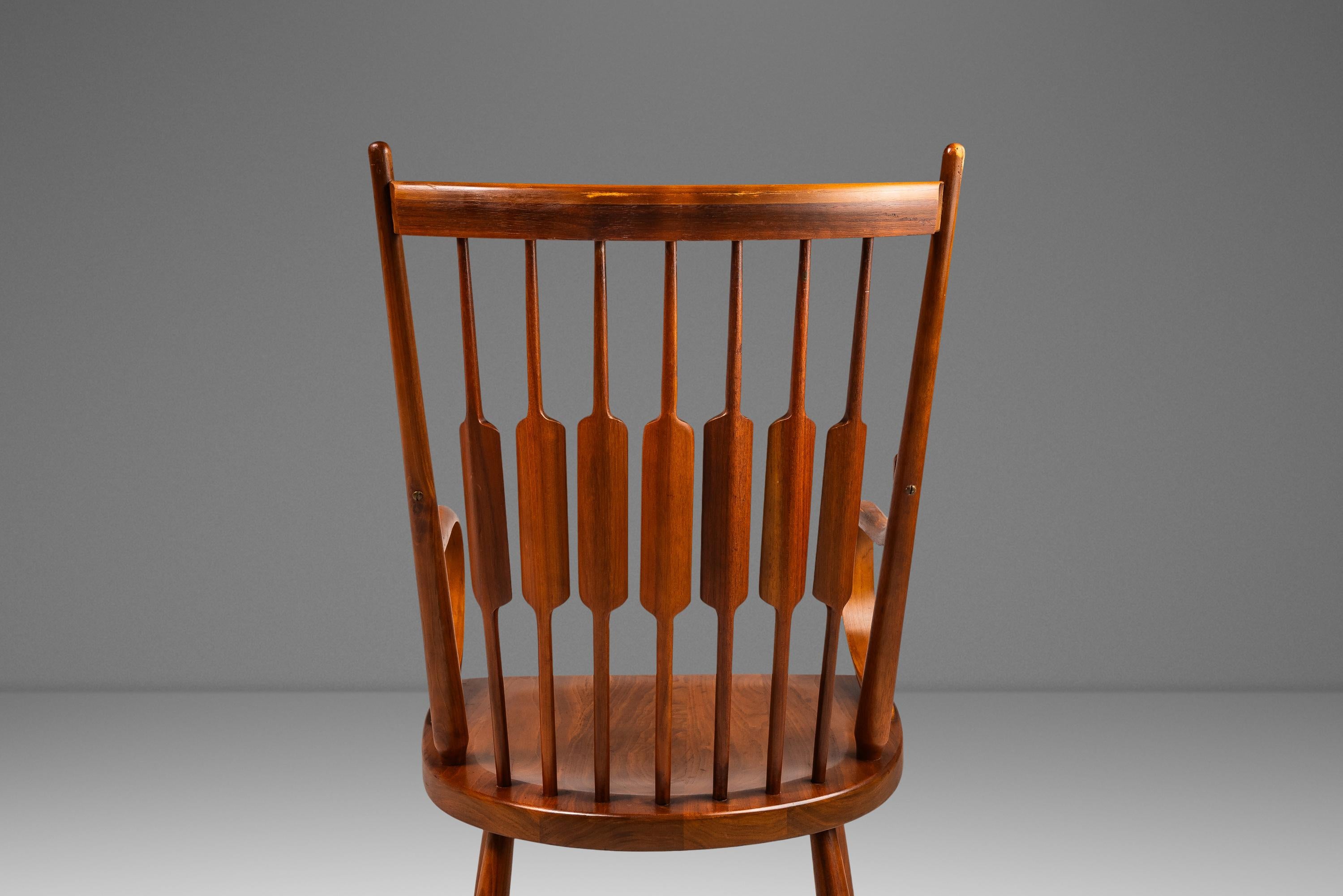 Set of 2 Windsor Chairs in Solid Walnut by Kipp Stewart for Drexel, USA, c. 1960 For Sale 7