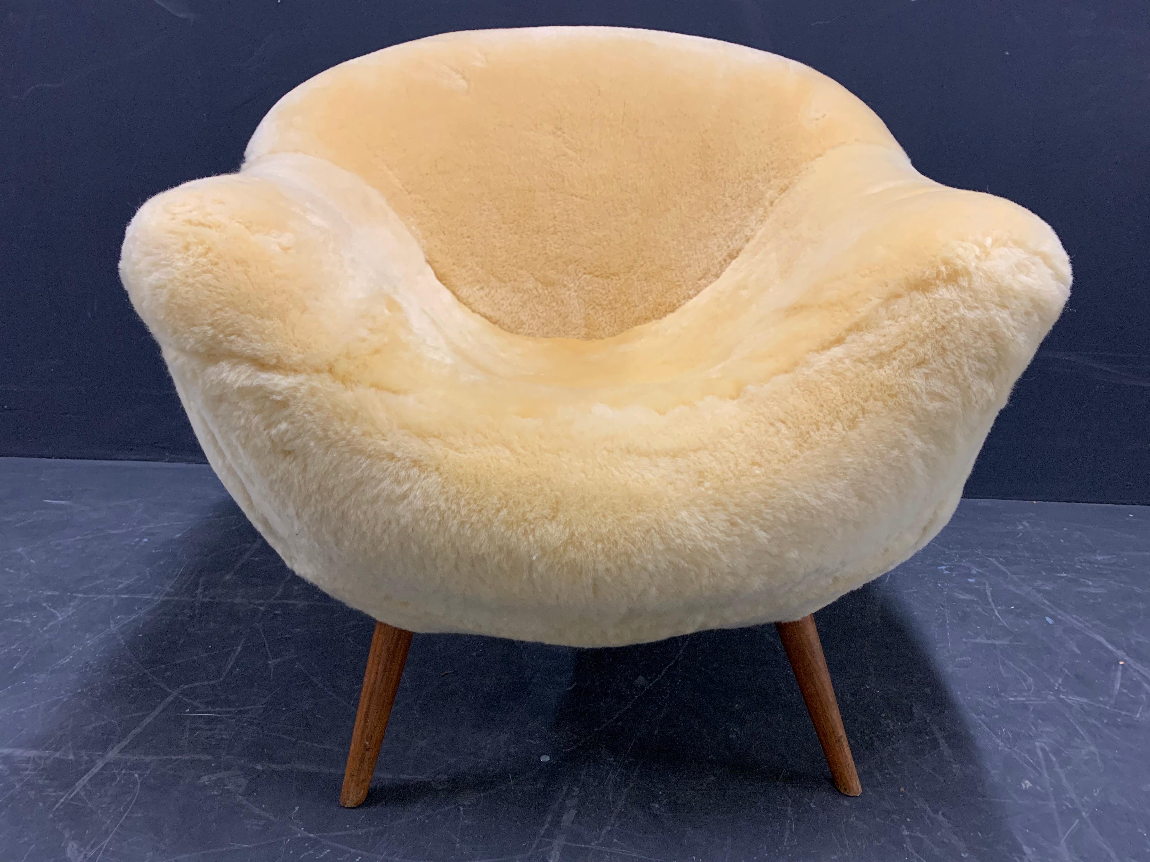 Set of 2 Wonderful and Cosy Sheepskin Chairs attributed to Jean Royere 2