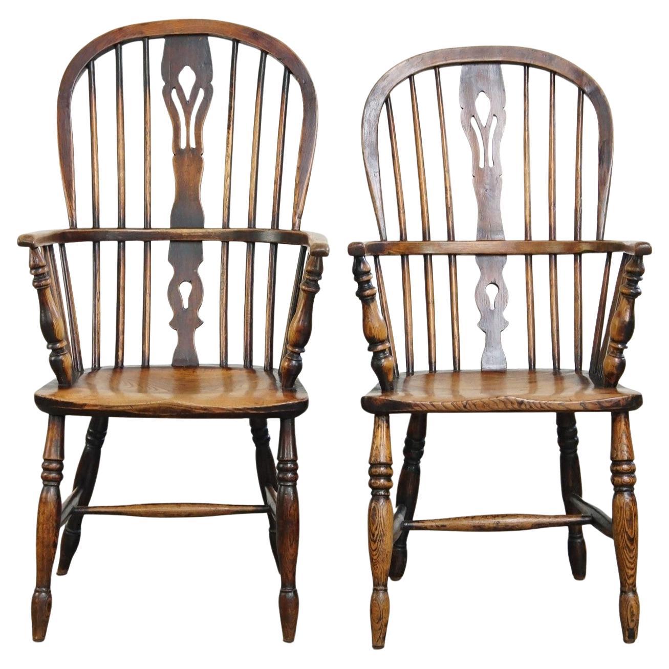 Set of 2 wonderful antique English highback Windsor dining chairs