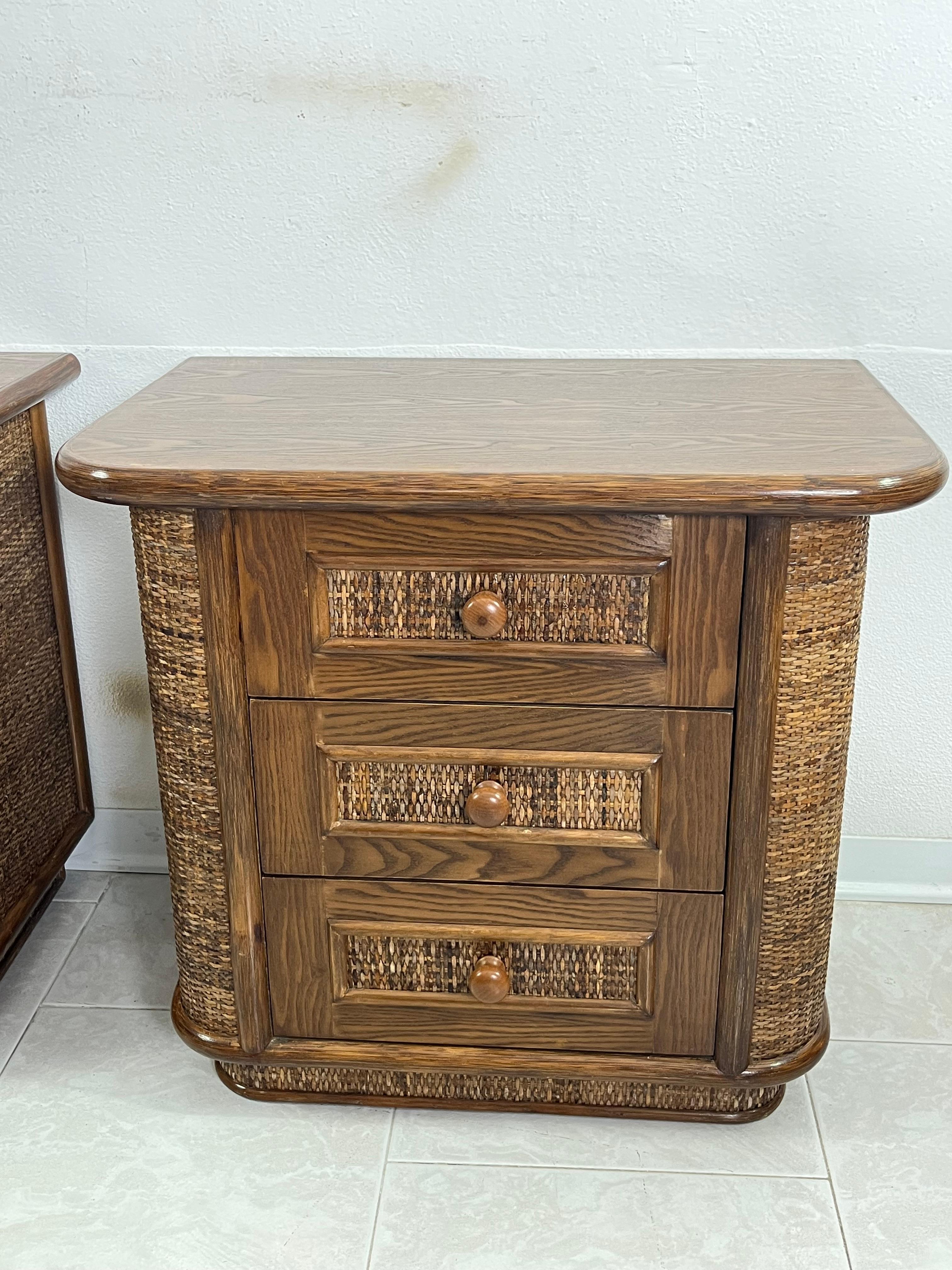 Set di 2 comodini in Wood e Rattan, Made in Italy anni '70 in vendita 1