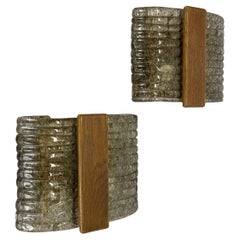 2 Wandleuchten aus Holz und Murano-Glas, postmodern, Hustadt Leuchten, 1970er Jahre 2 Wandleuchten aus Holz und Murano-Glas, postmodern, Hustadt Leuchten, 1970er Jahre