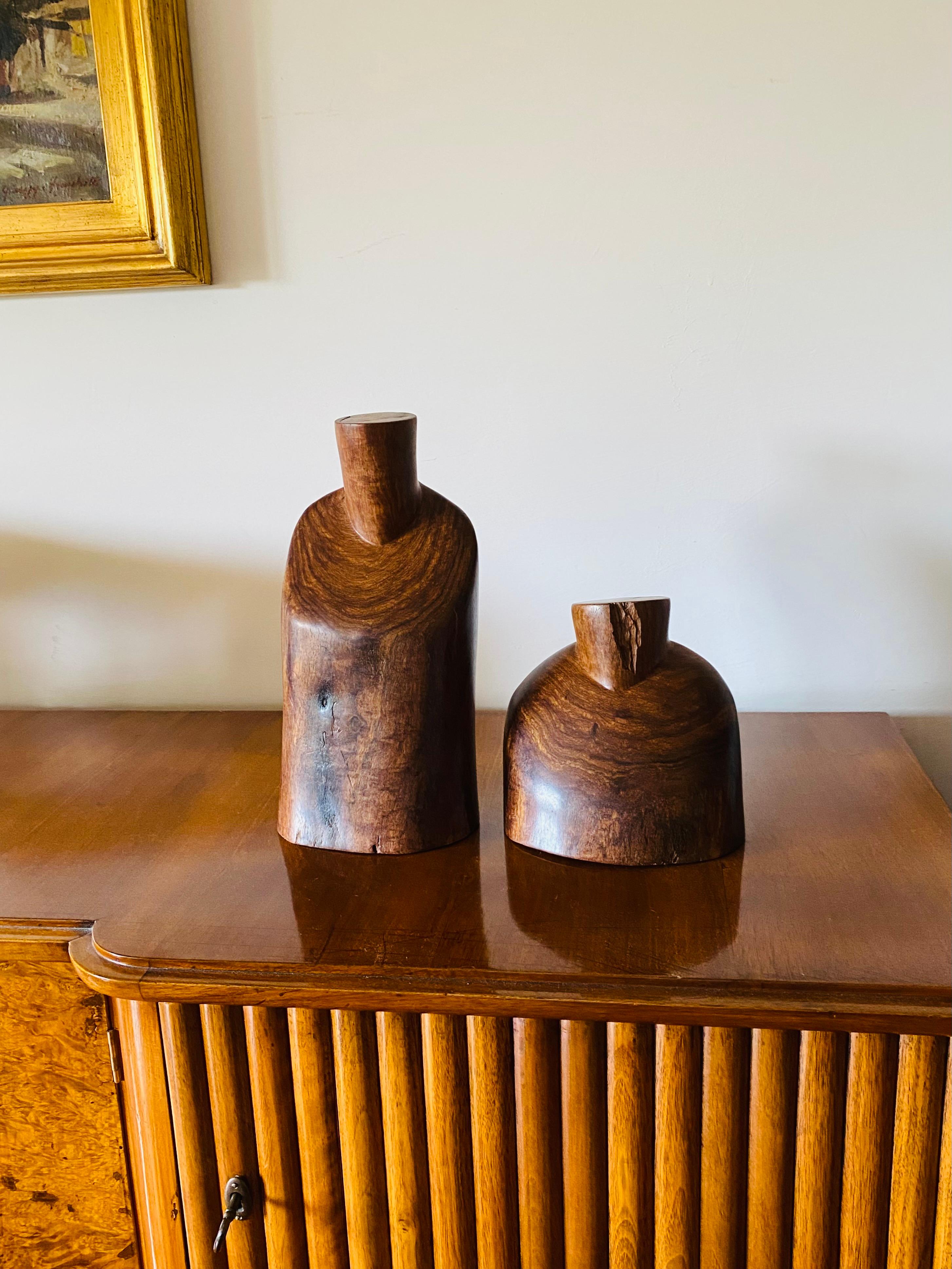 Organique Ensemble de 2 sculptures en bois en forme de buste, France 1970 en vente