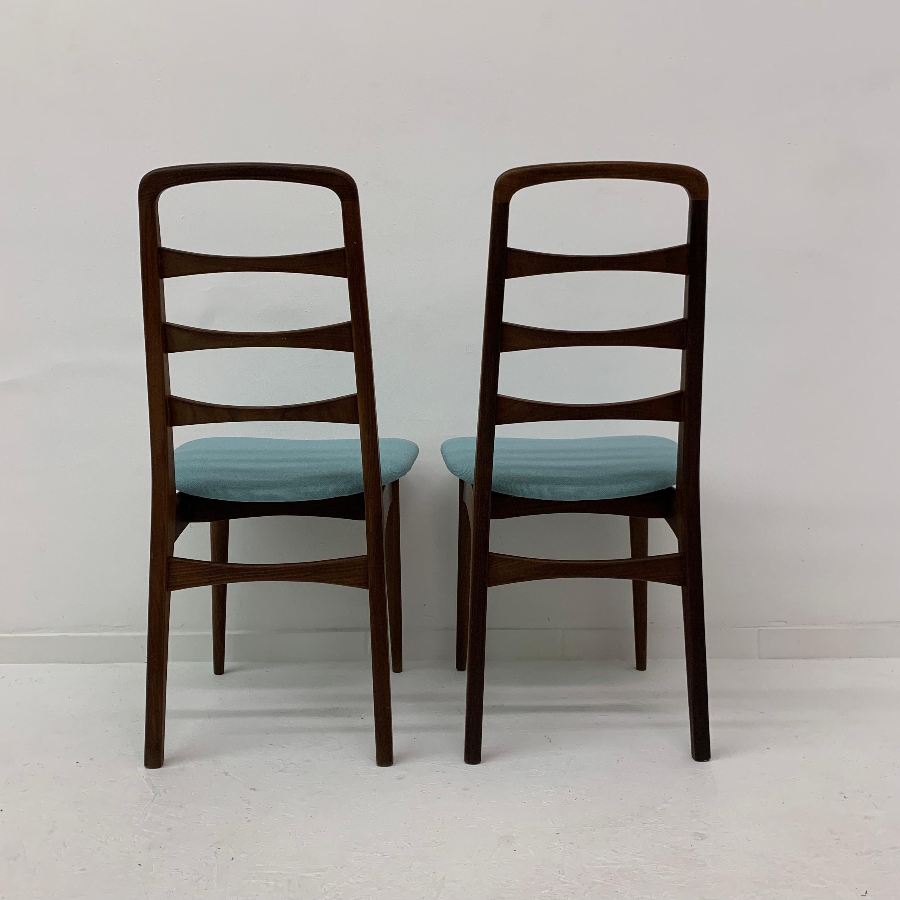 Ensemble de 2 chaises de salle à manger en bois, années 1950 en vente 13