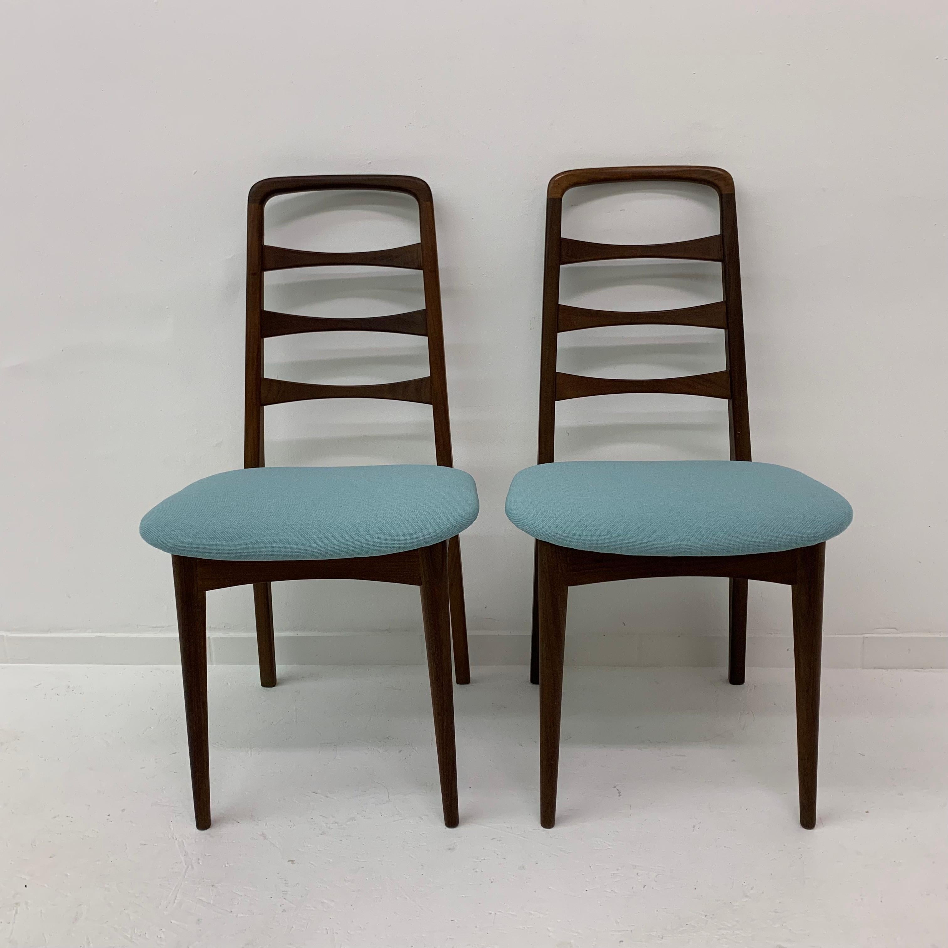 Milieu du XXe siècle Ensemble de 2 chaises de salle à manger en bois, années 1950 en vente