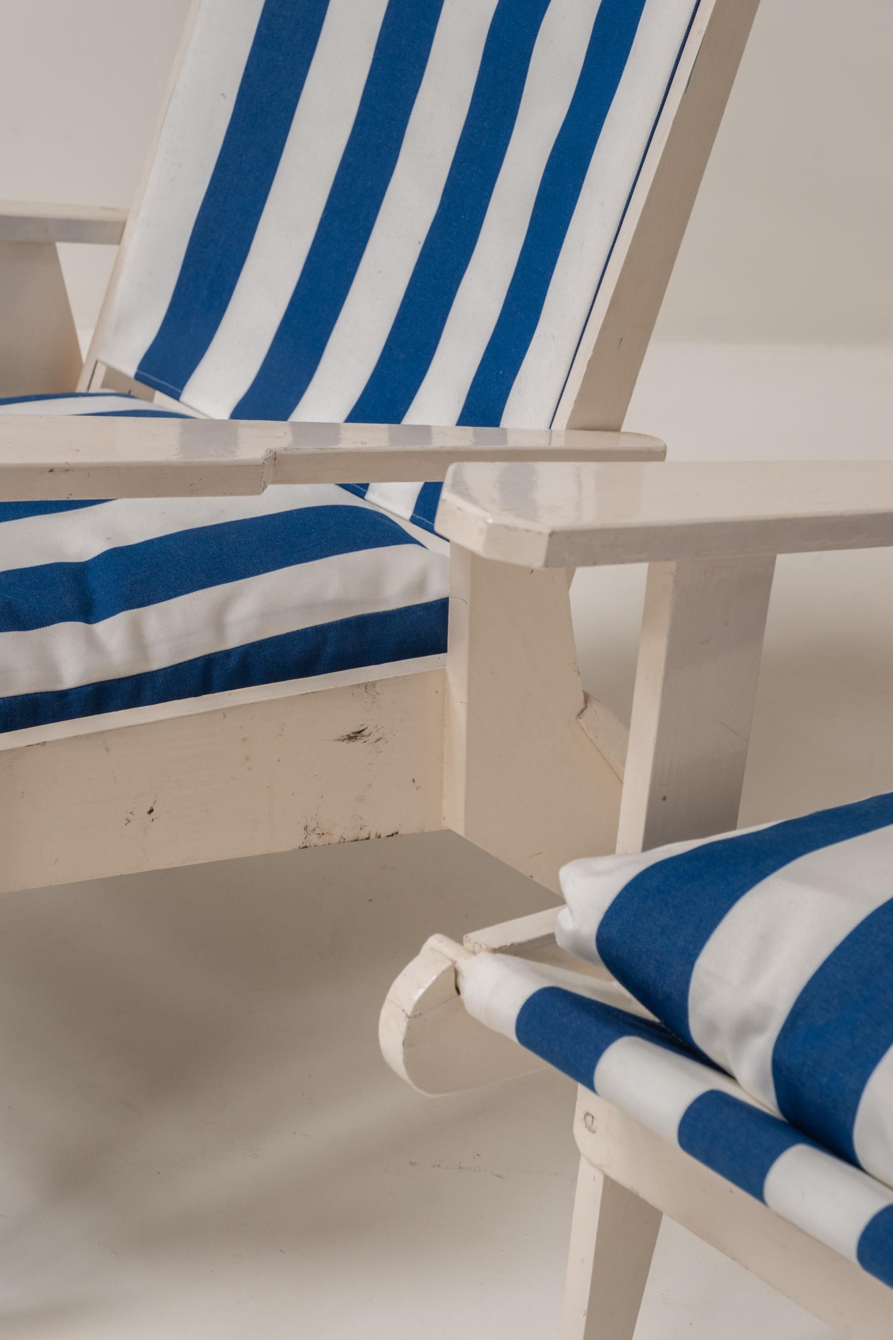 Set di 2 sgabelli relax in legno stile riviera francese In condizioni buone in vendita a Boom, Vlaams Gewest