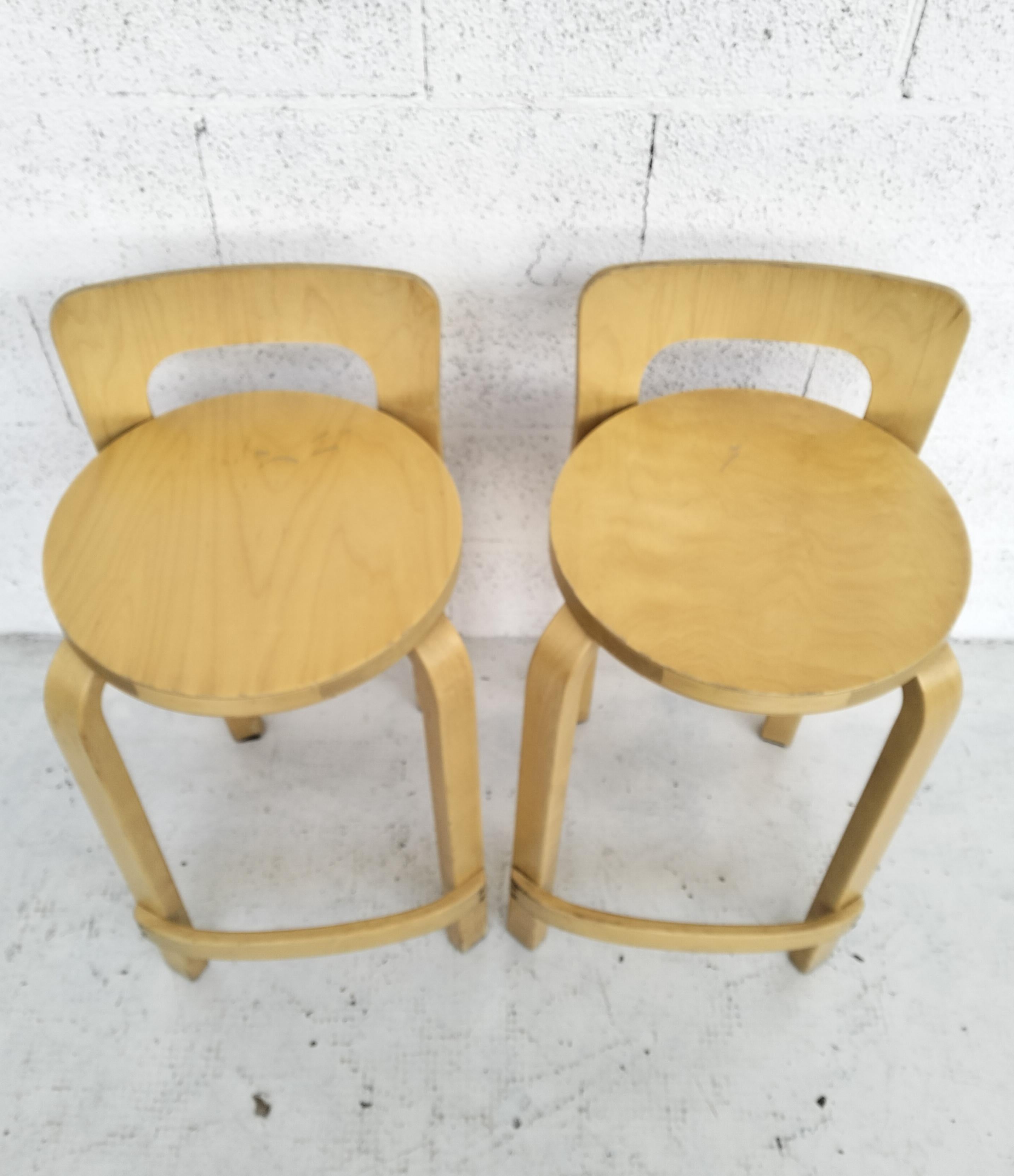 Set of 2 wooden stools k65 model by Alvar Aalto for Artek  60's 3