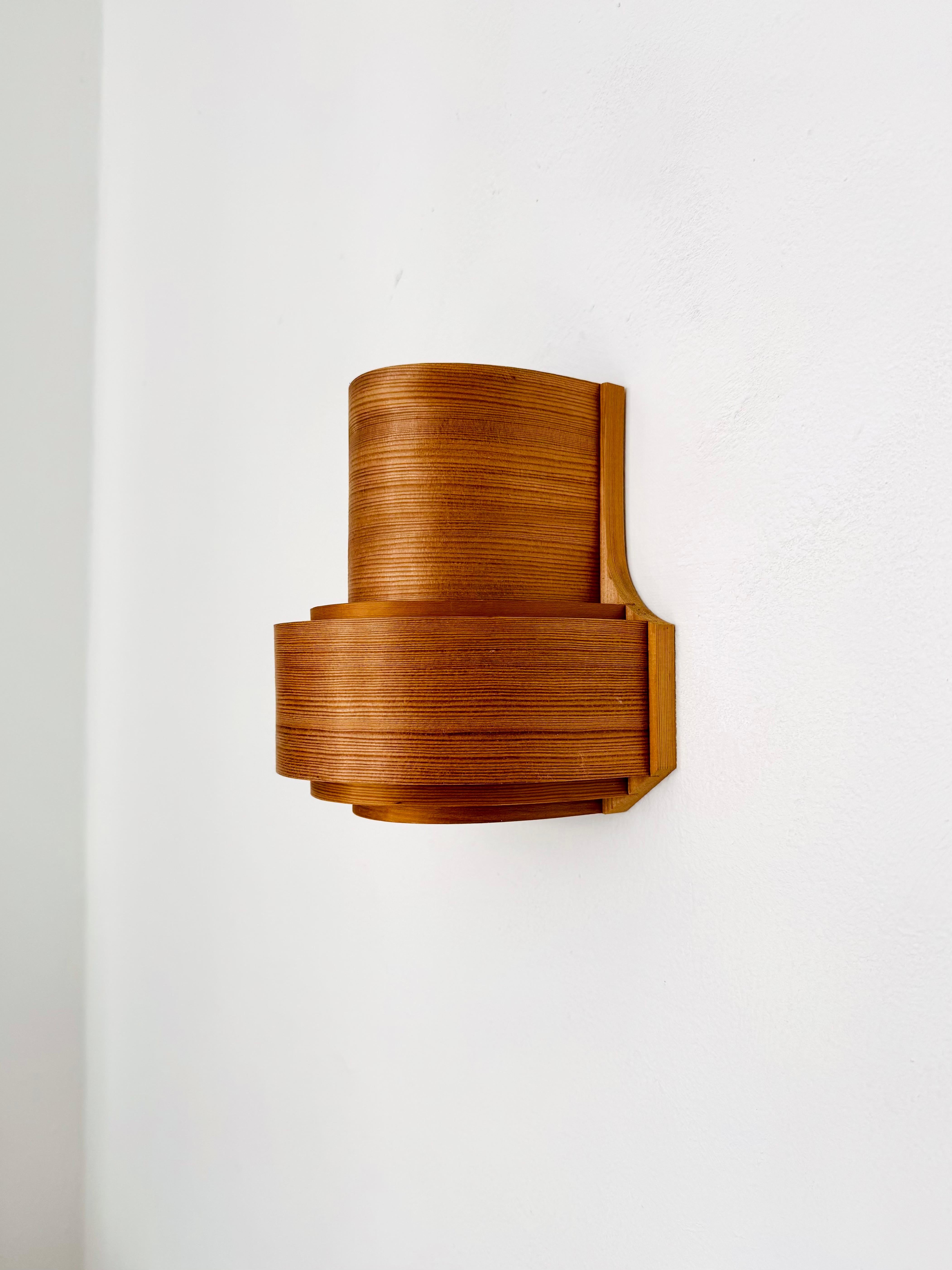 Set di 2 lampade da parete in legno di Hans-Agne Jakobsson In condizioni buone in vendita a München, DE