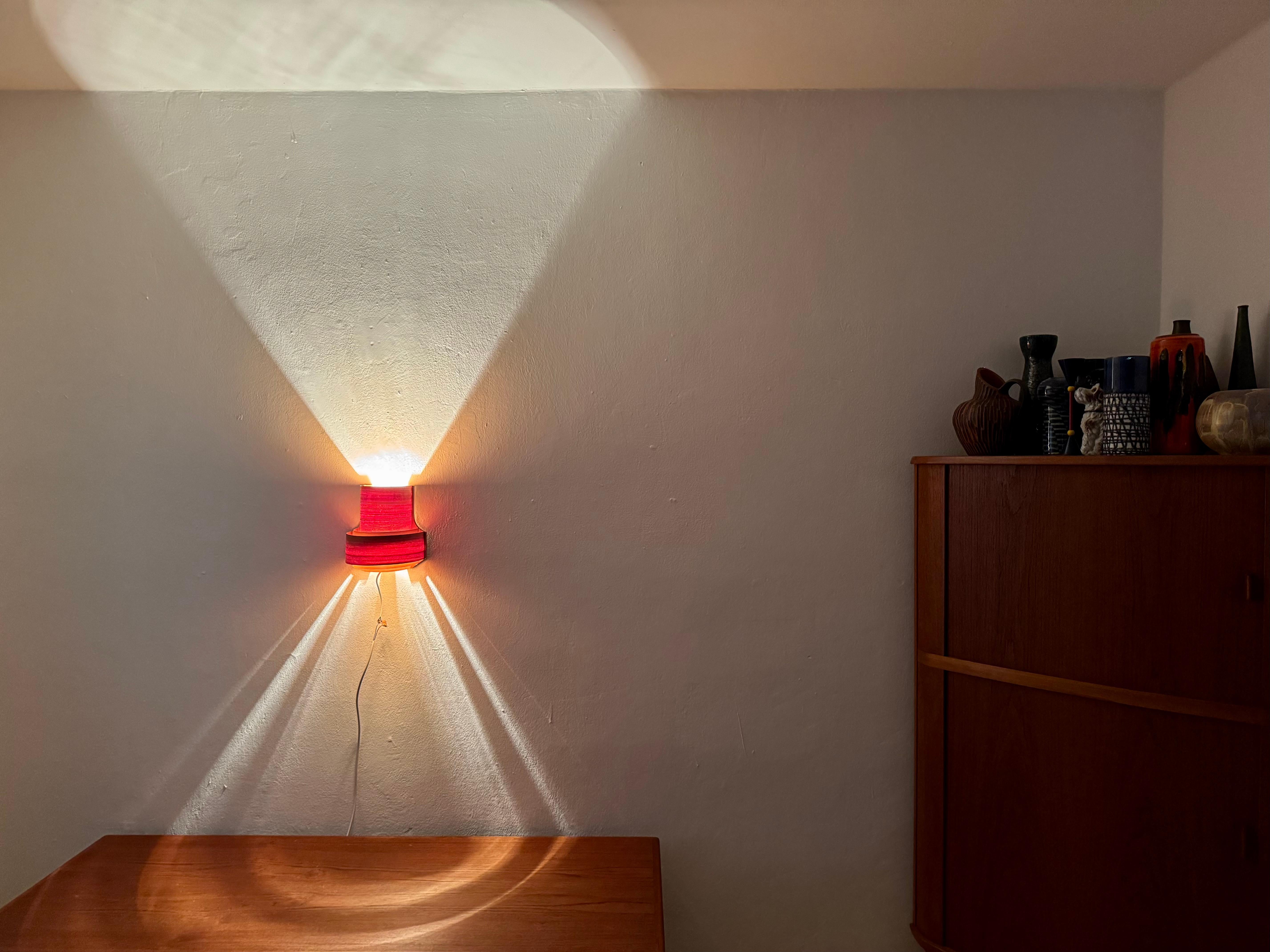 Set di 2 lampade da parete in legno di Hans-Agne Jakobsson in vendita 2