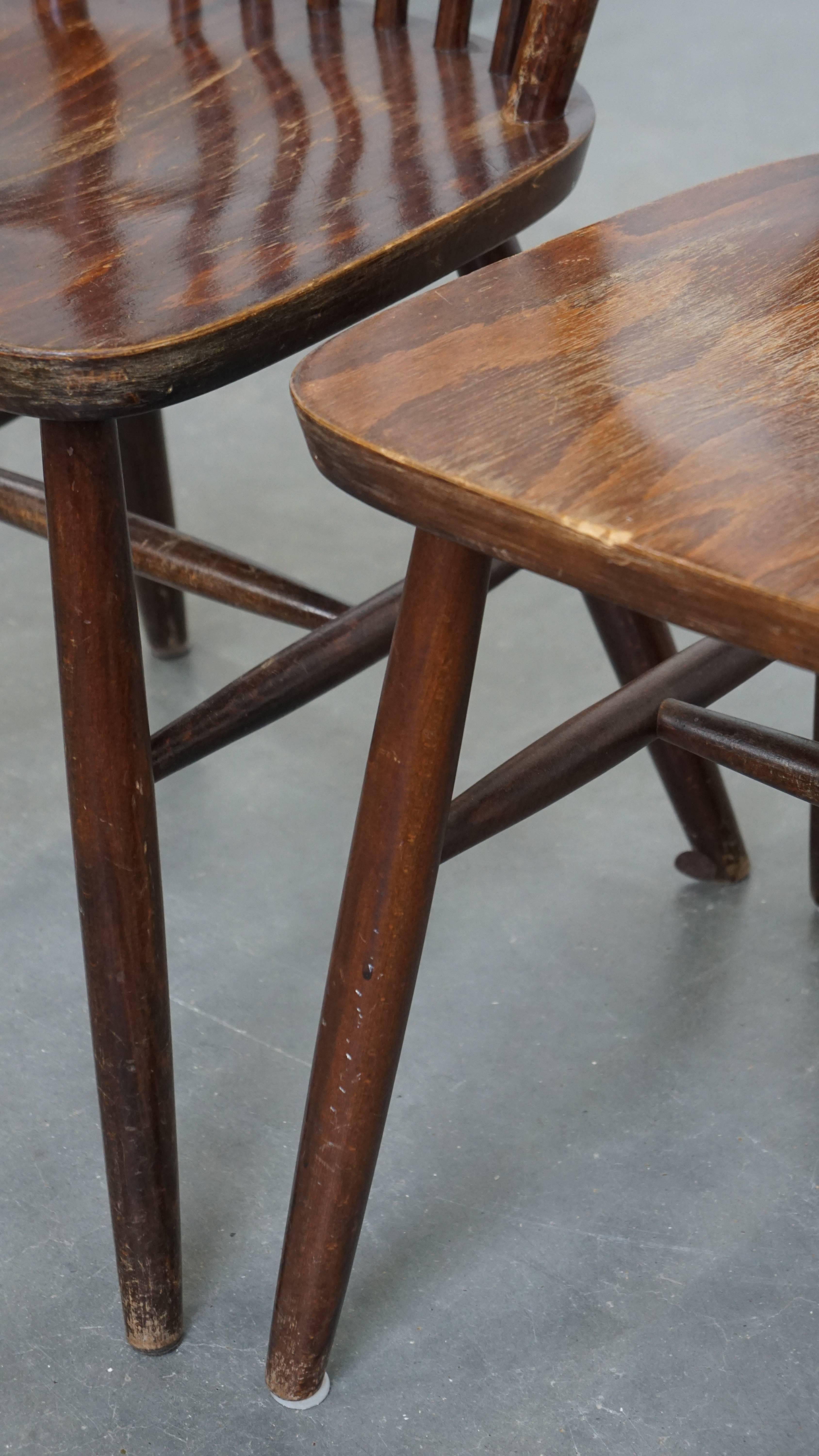 Set of 2 wooden windsor bars chairs from the 70s in English style For Sale 3