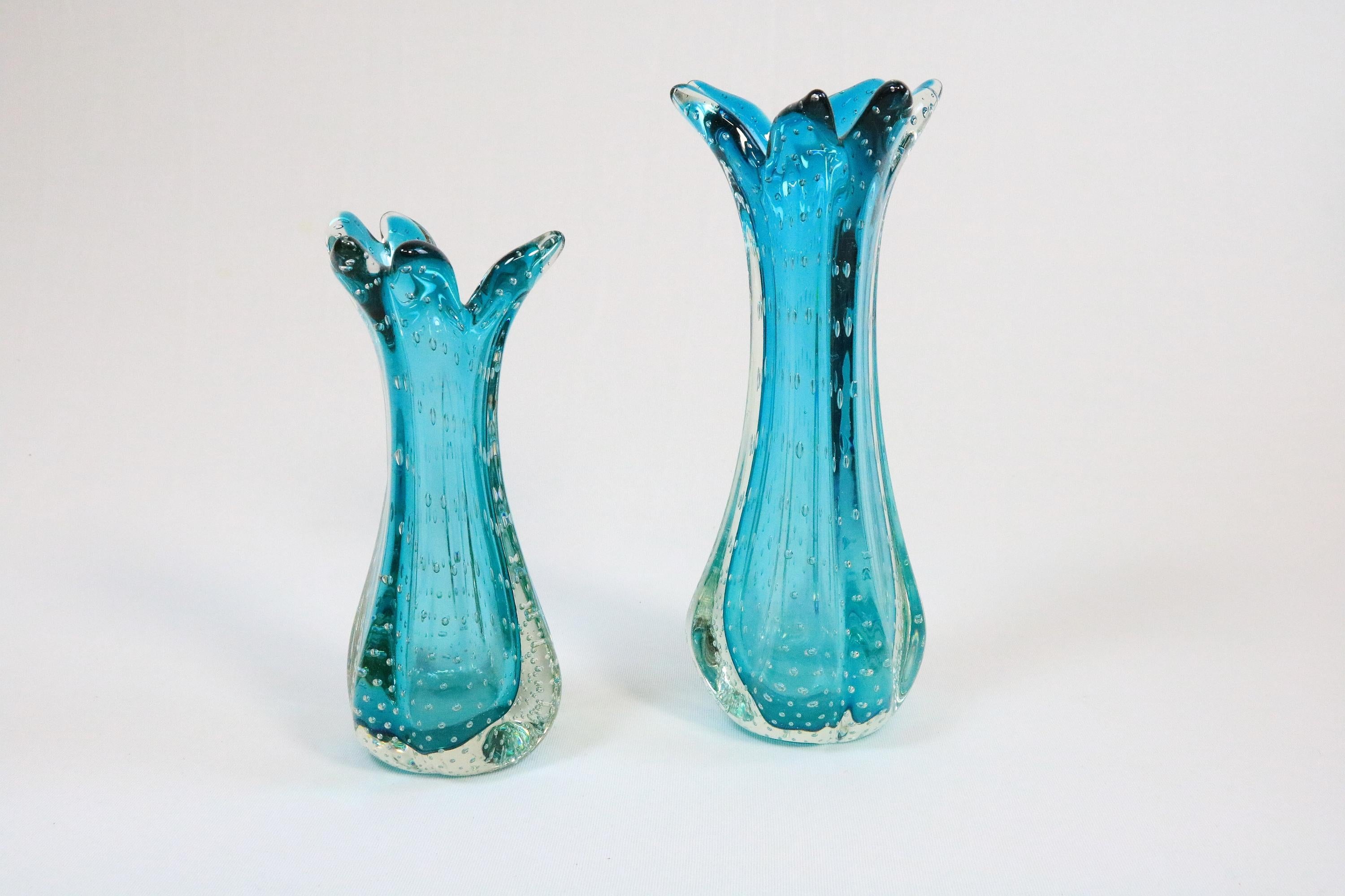 Lote de 2 x Jarrón de cristal de Murano, bullicante, turquesa, Italia, años 70 Cristal de Murano en venta