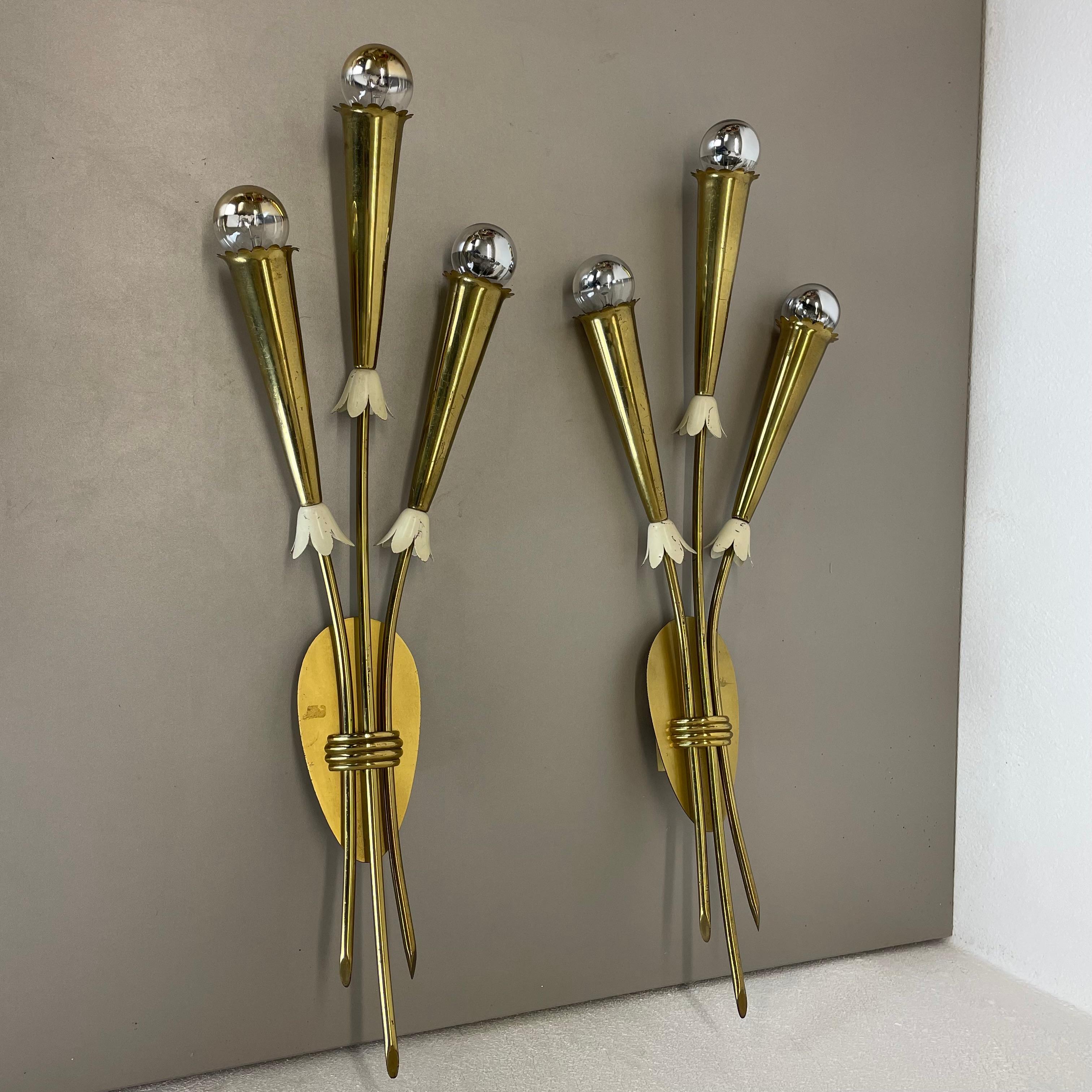 set of 2 xl Brass 59cm Stilnovo Style Theatre Wall Light Sconces, Italy, 1950s In Good Condition For Sale In Kirchlengern, DE