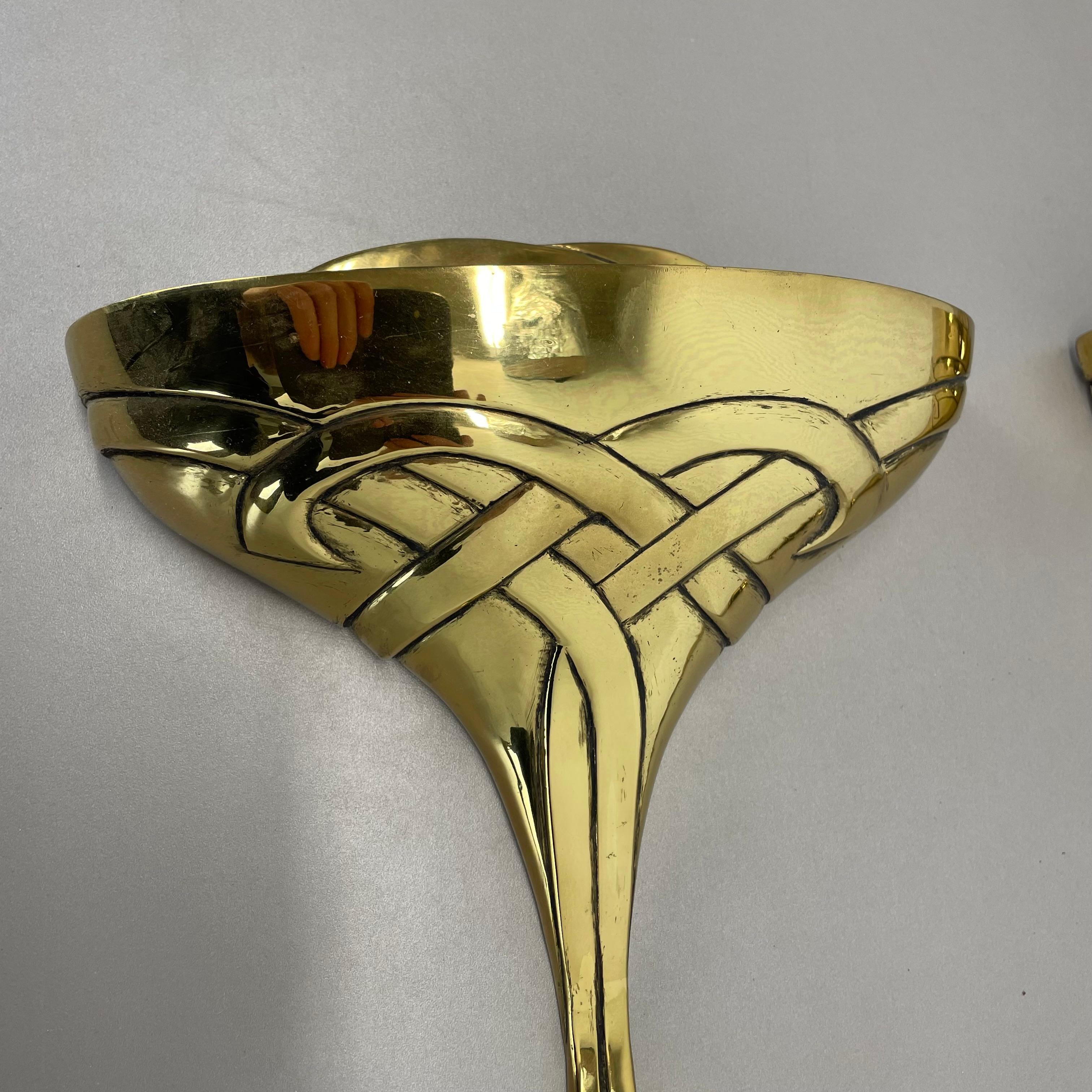 Métal Ensemble de 2 appliques murales en laiton à fleurs de 48 cm de C.S. ARTE, Italie, années 1980 en vente