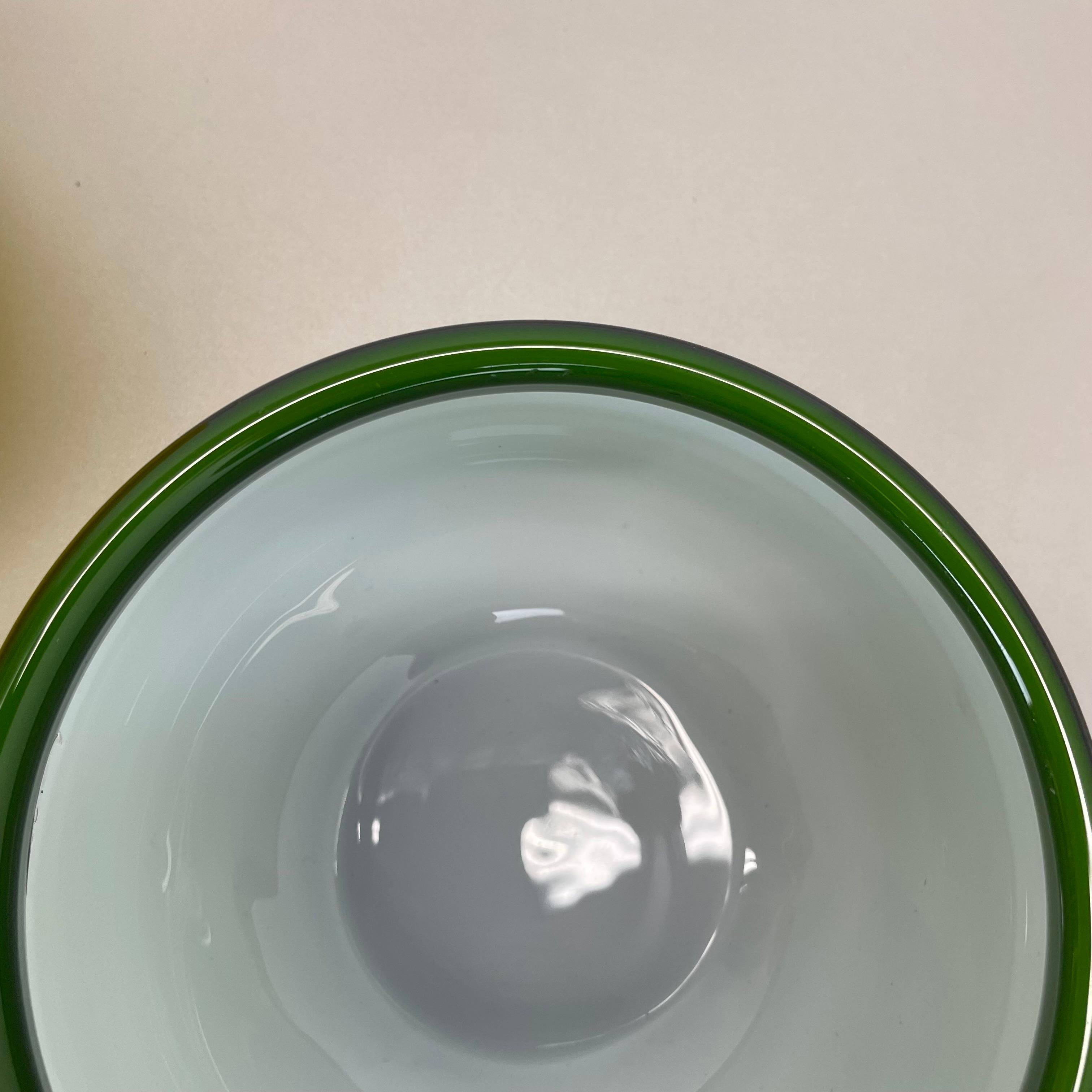 Set of 2 yellow Green Glass Bowls by Michael Bang for Holmegaard, Denmark 1970s For Sale 8