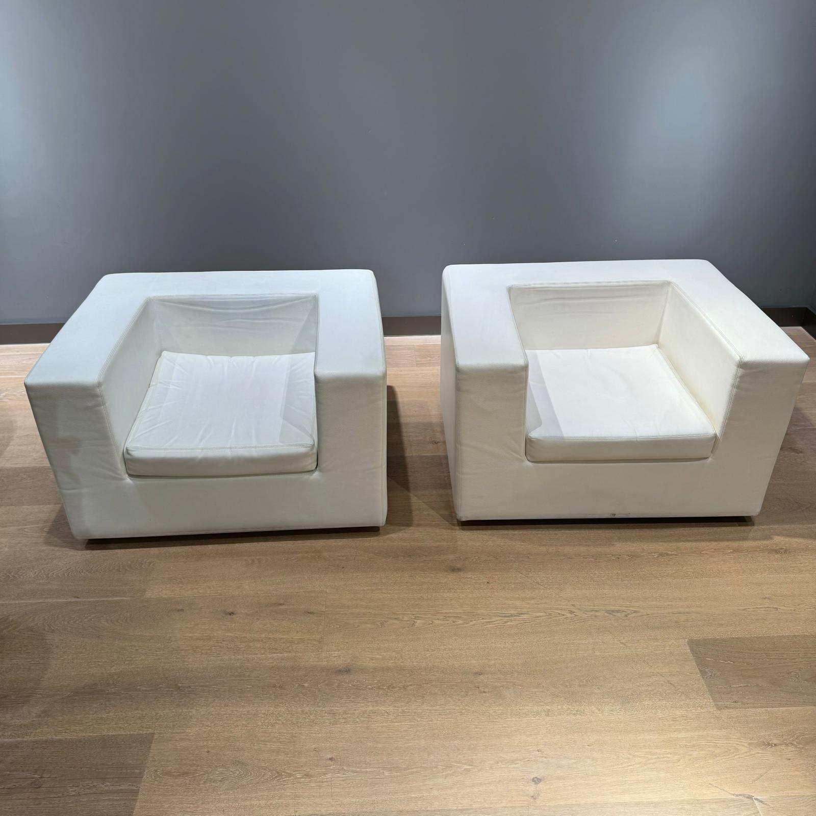 Conjunto de 2 sillones Zanotta de Willie Landers en Bastante bueno estado para la venta en MIJDRECHT, NL