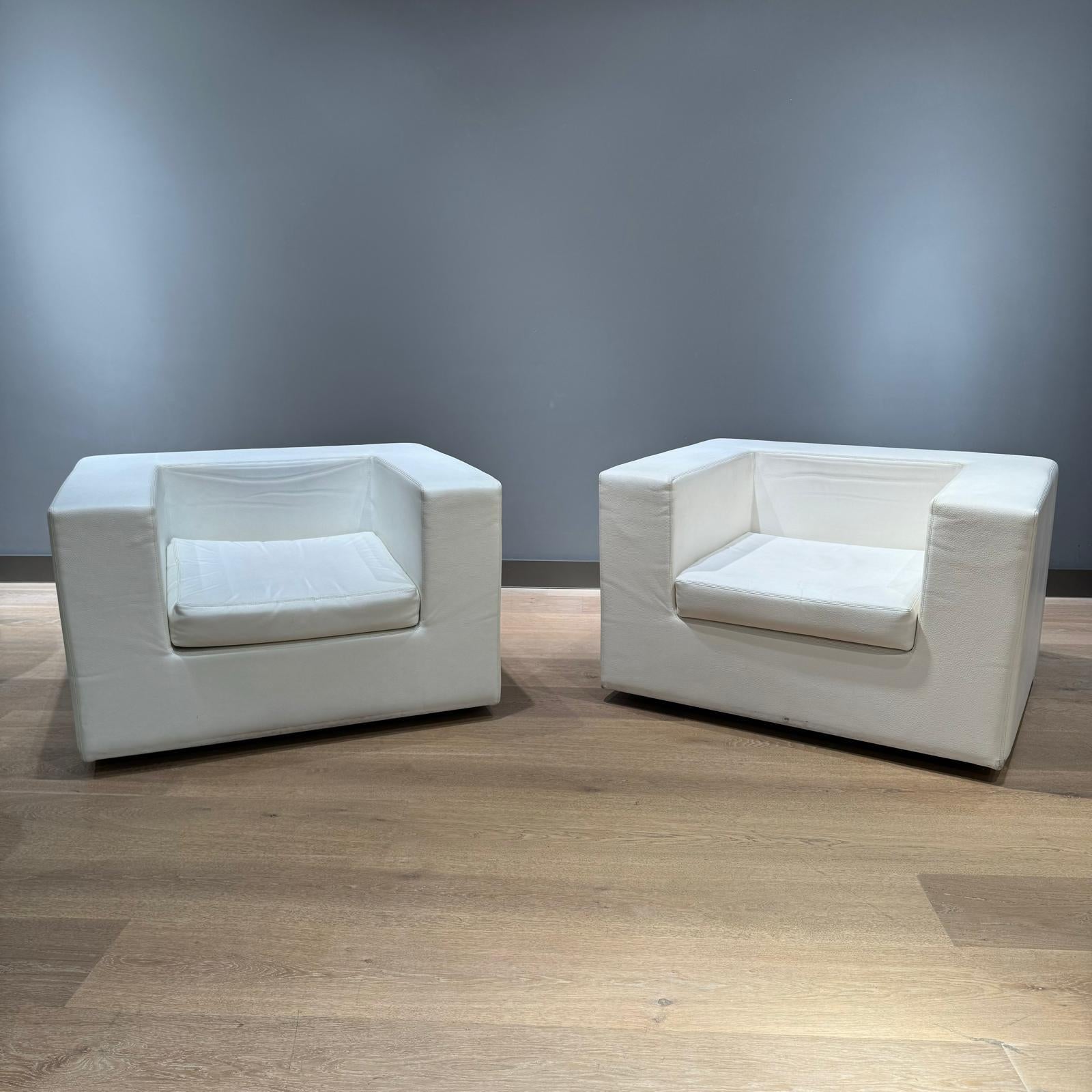 Conjunto de 2 sillones Zanotta de Willie Landers finales del siglo XX en venta