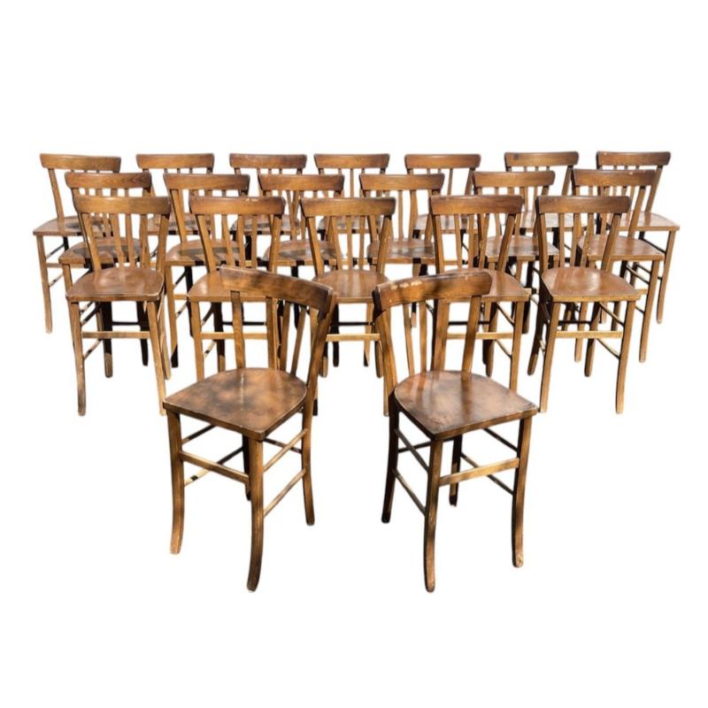 Set di 20 sedie da bistrot di Baumann, anni '60 in vendita 10