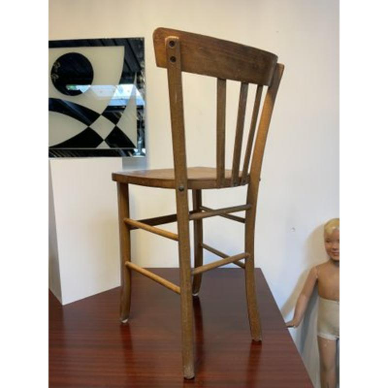 Set di 20 sedie da bistrot di Baumann, anni '60
 
 Design vintage
 ! Altezza della seduta 56 cm / sgabello alto!
 Provenienti da uno stock di Bistrot del 1960 circa, in buone condizioni generali, nella loro patina originale, sarà semplicemente