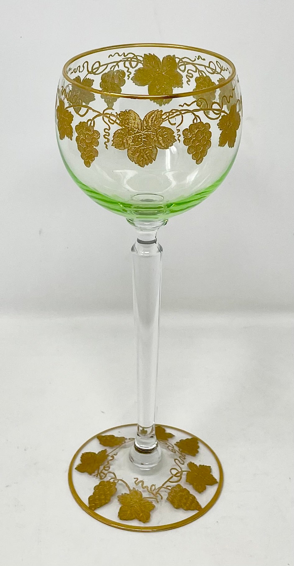 20th Century Set of 20 Estate German Green & Gold Leaf Detail Crystal Wine Glasses Circa 1940