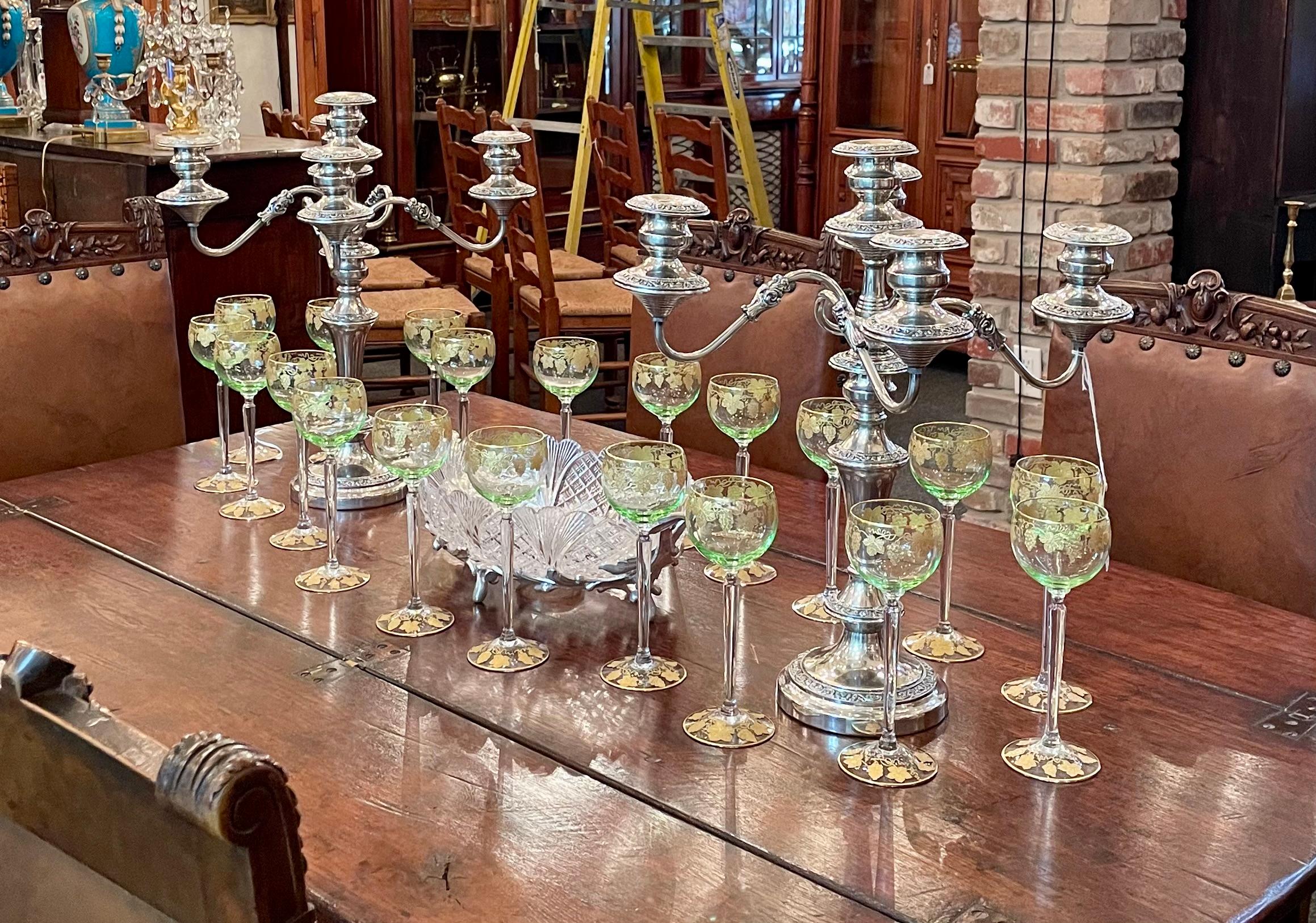 Set of 20 Estate German Green & Gold Leaf Detail Crystal Wine Glasses Circa 1940 2