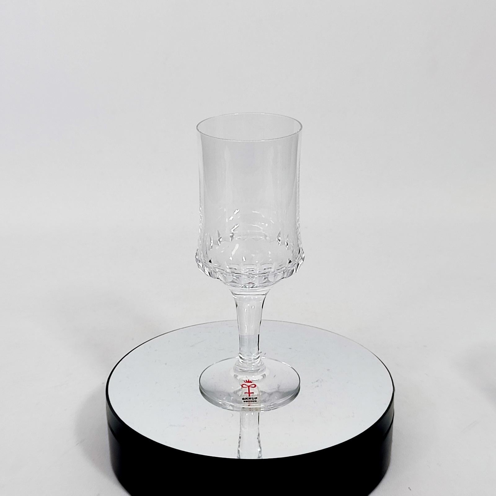 Set of 20 pcs Crystal Stem Glasses by Bengt Edenfalk For Sale 4