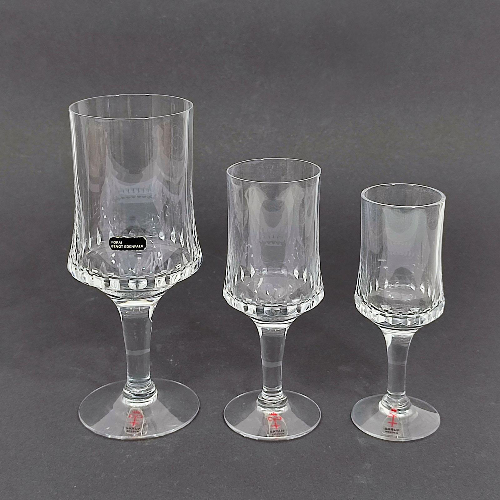 Set of 20 pcs Crystal Stem Glasses by Bengt Edenfalk In Excellent Condition For Sale In Bochum, NRW