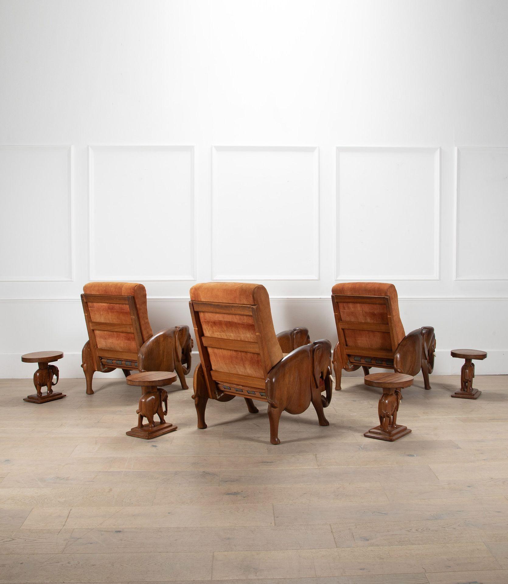 Ensemble de chaises et tables d'appoint en forme d'éléphant du 20e siècle en vente 7