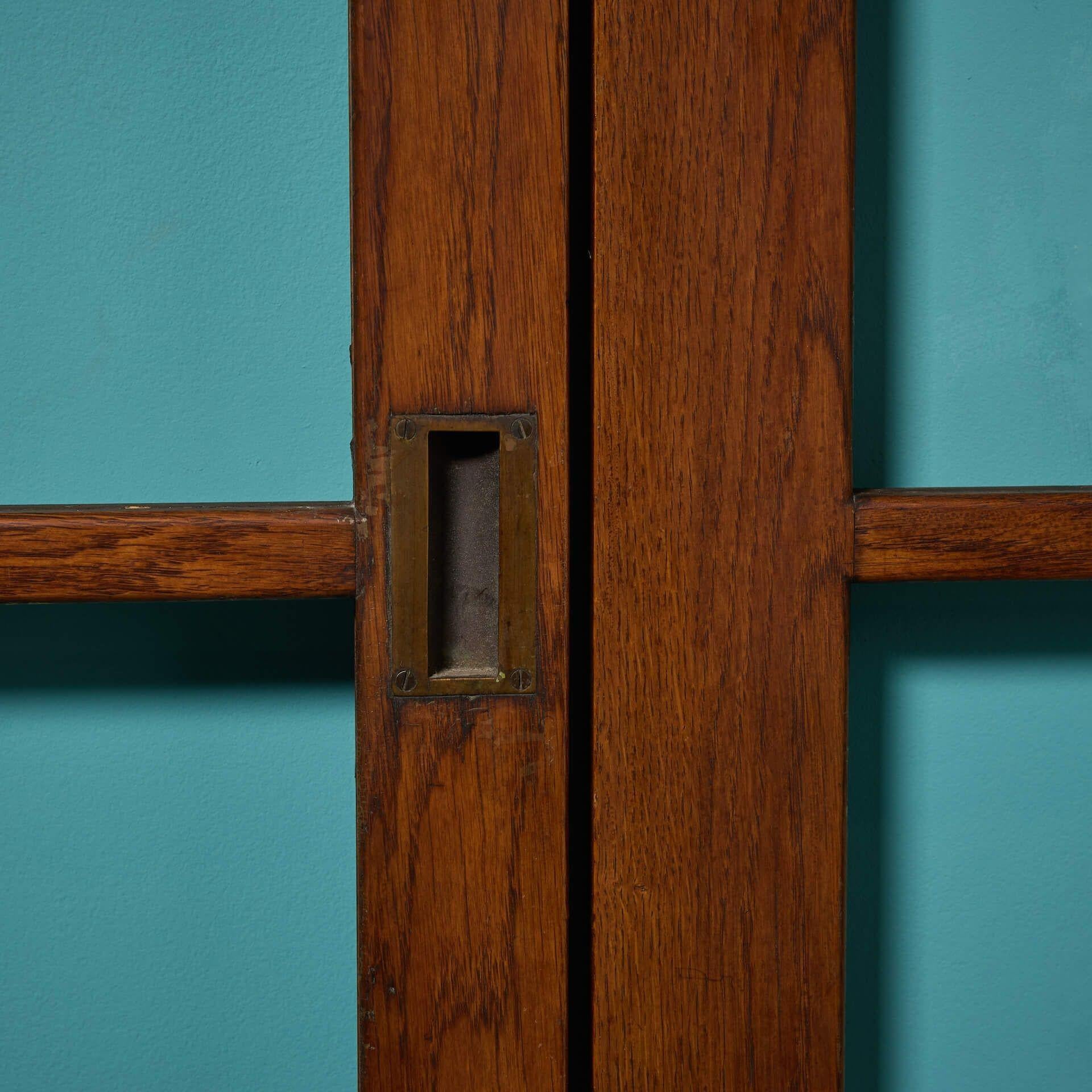 Ensemble de portes triples en chêne pour glaçage du 20e siècle État moyen - En vente à Wormelow, Herefordshire