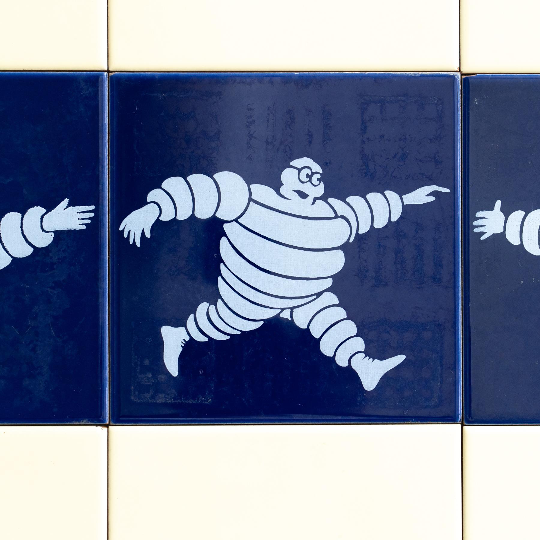 Set of 21 Vintage Michelin Man Tiles, circa 1960 In Good Condition For Sale In Barcelona, ES