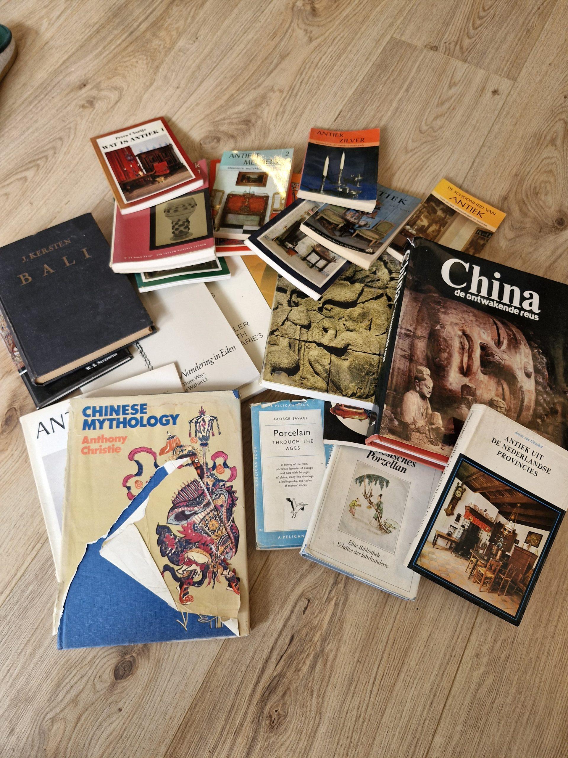 20th Century Set of 22 Reference Antique Books – China, Bali, Silver, Porcelain & Furniture For Sale
