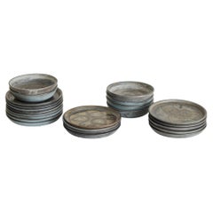 Set di 23 piatti e ciotole in ceramica francese, anni '60