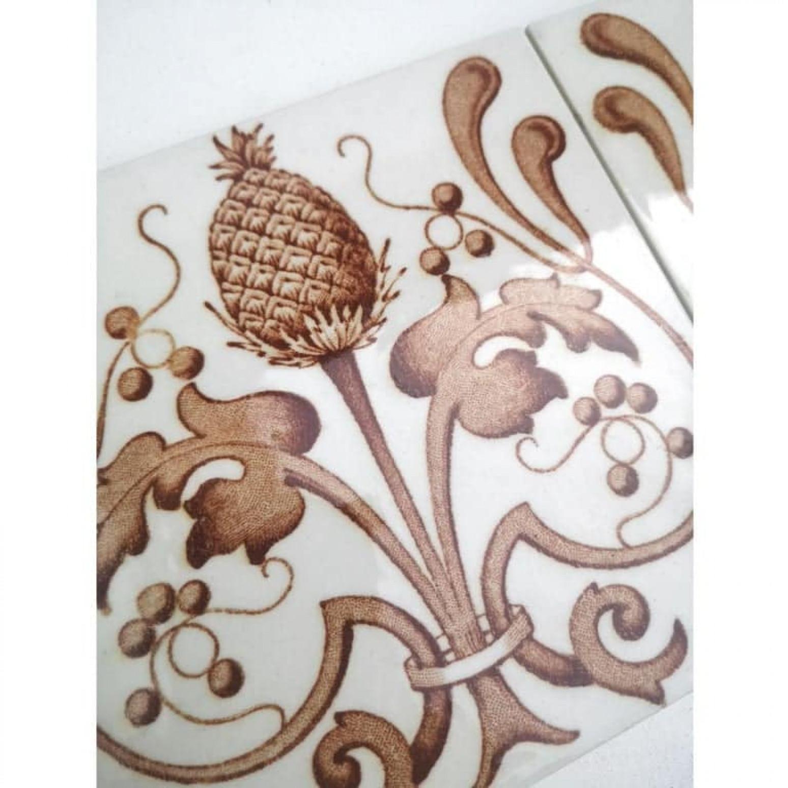 Set von 24 glasierten Kacheln im Jugendstil, Belgien, 1920 (Frühes 20. Jahrhundert) im Angebot