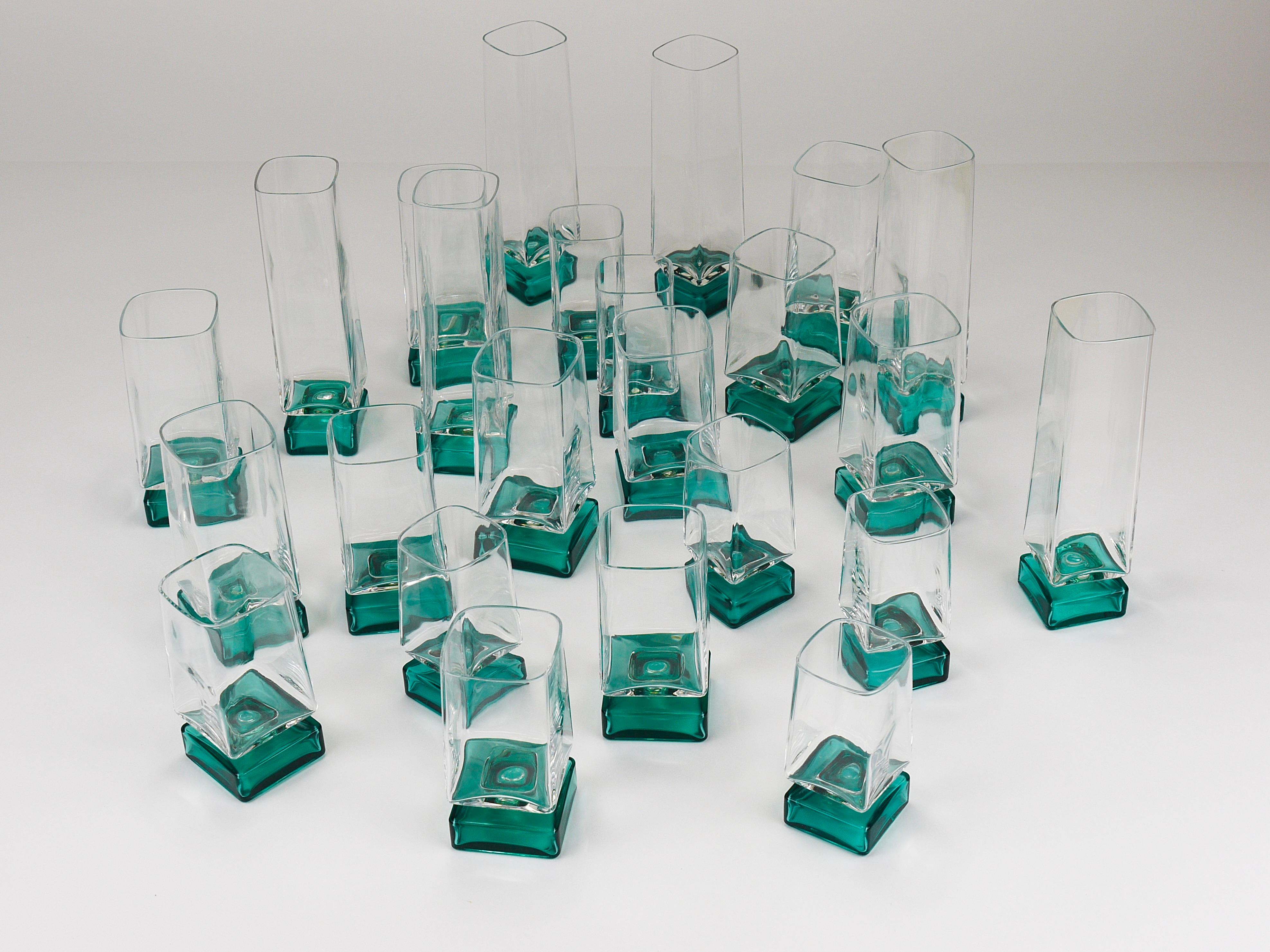 Satz von 24 Luigi Bormioli Postmoderne Licht & Musik Monet Gläser, Italien, 1980er im Angebot 6
