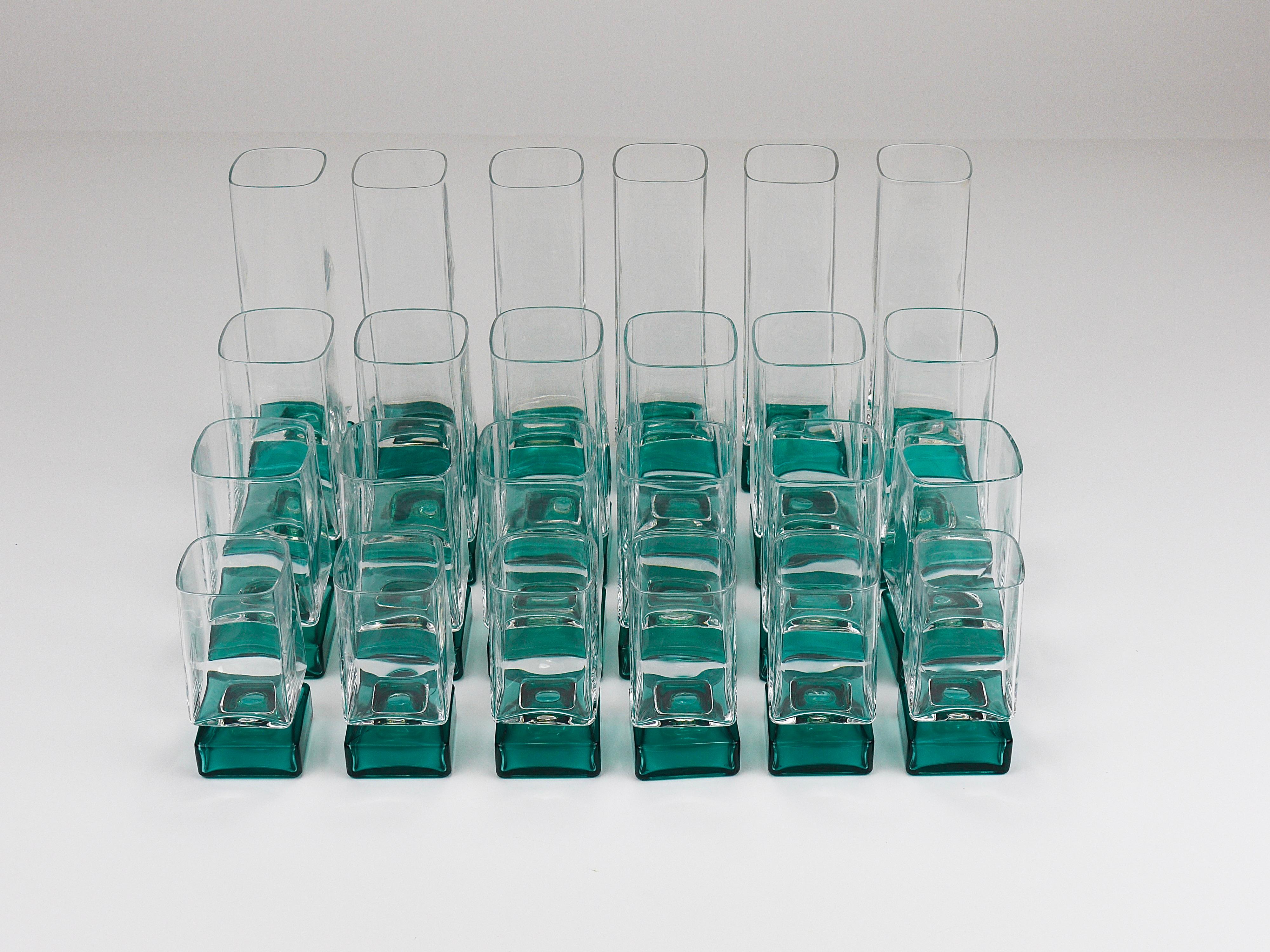 Satz von 24 Luigi Bormioli Postmoderne Licht & Musik Monet Gläser, Italien, 1980er im Angebot 7
